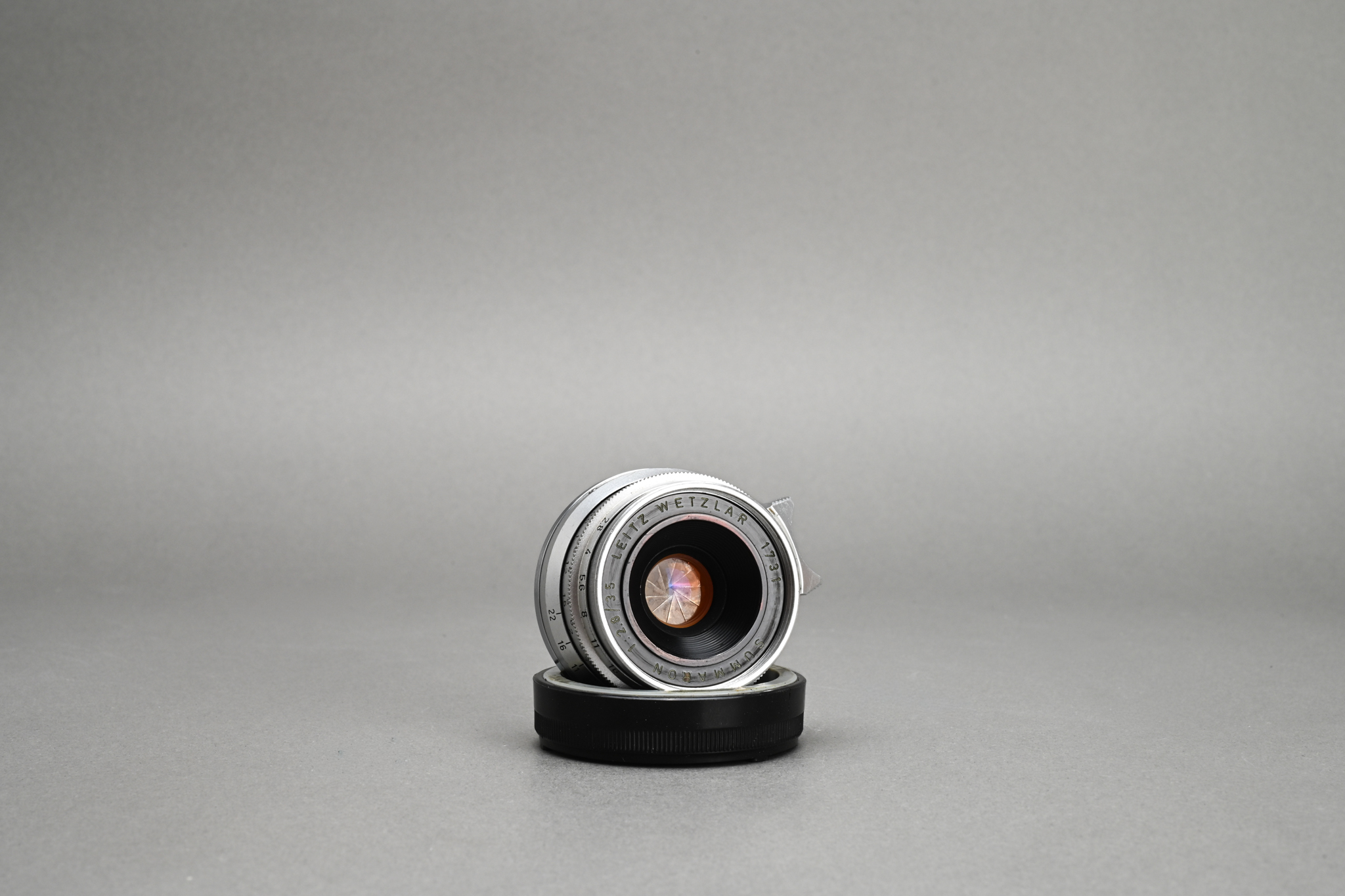 Picture of Leica Summaron-M 35mm f/2.8 modified to M2 non-google