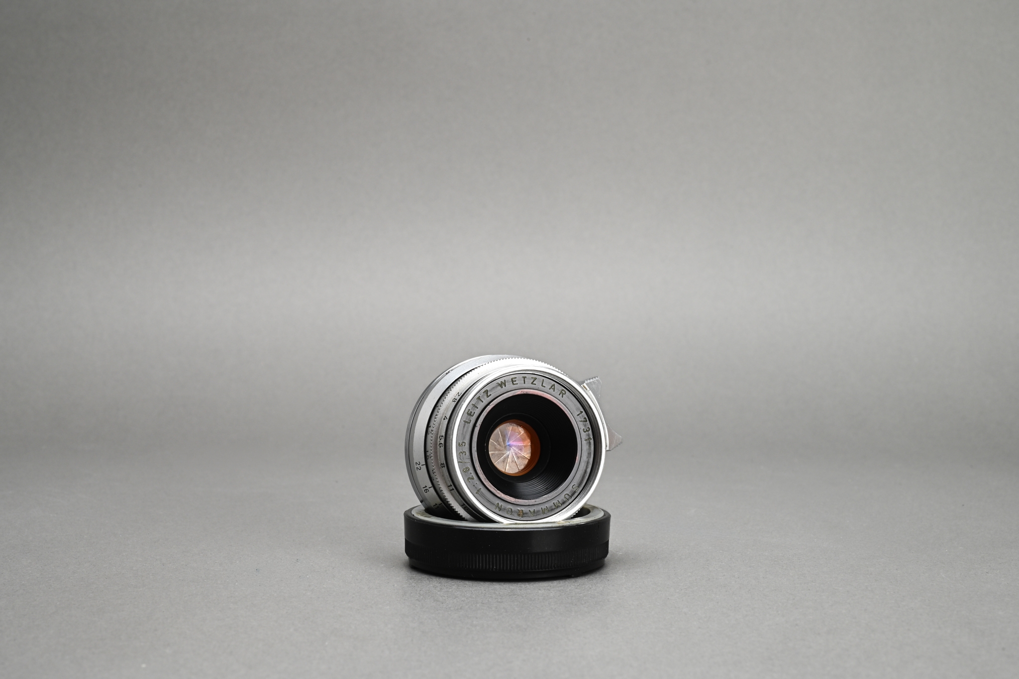 Picture of Leica Summaron-M 35mm f/2.8 modified to M2 non-google