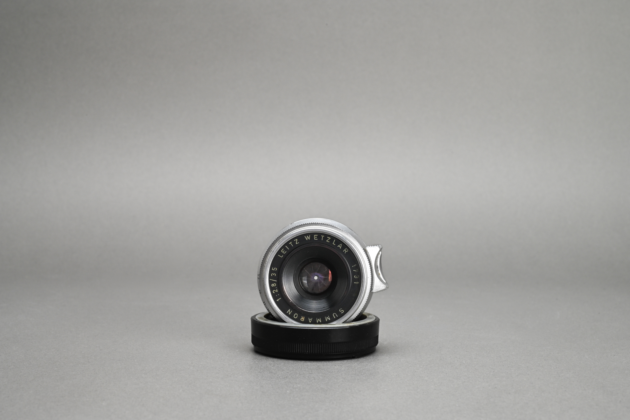 Picture of Leica Summaron-M 35mm f/2.8 modified to M2 non-google