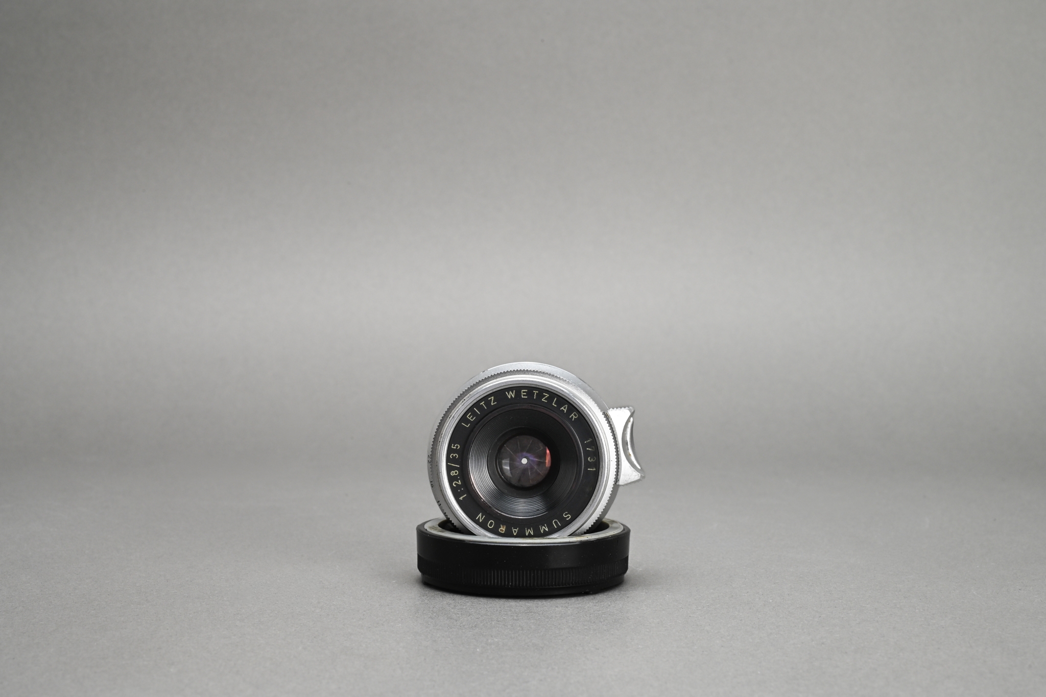 Picture of Leica Summaron-M 35mm f/2.8 modified to M2 non-google