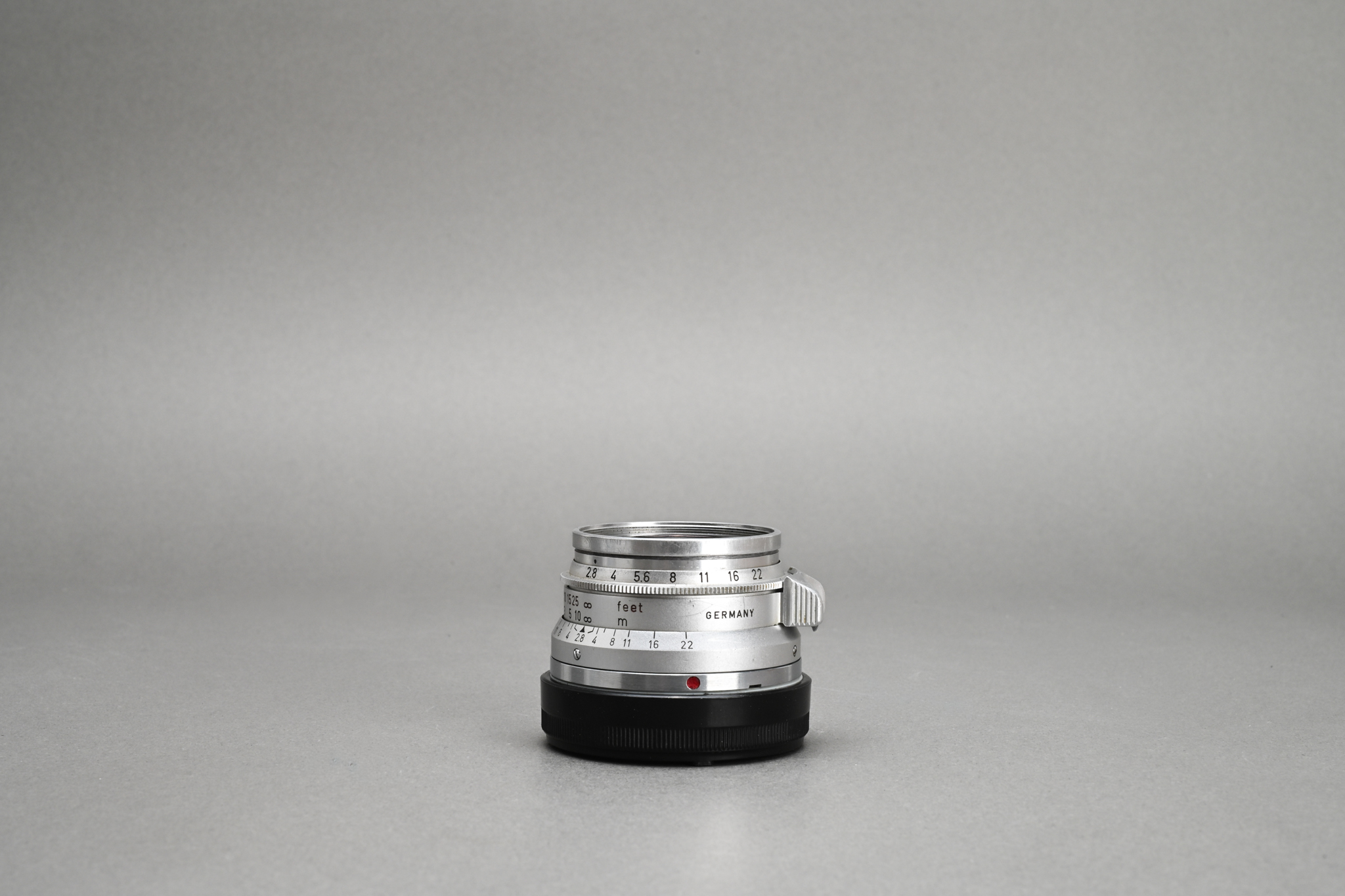Picture of Leica Summaron-M 35mm f/2.8 modified to M2 non-google
