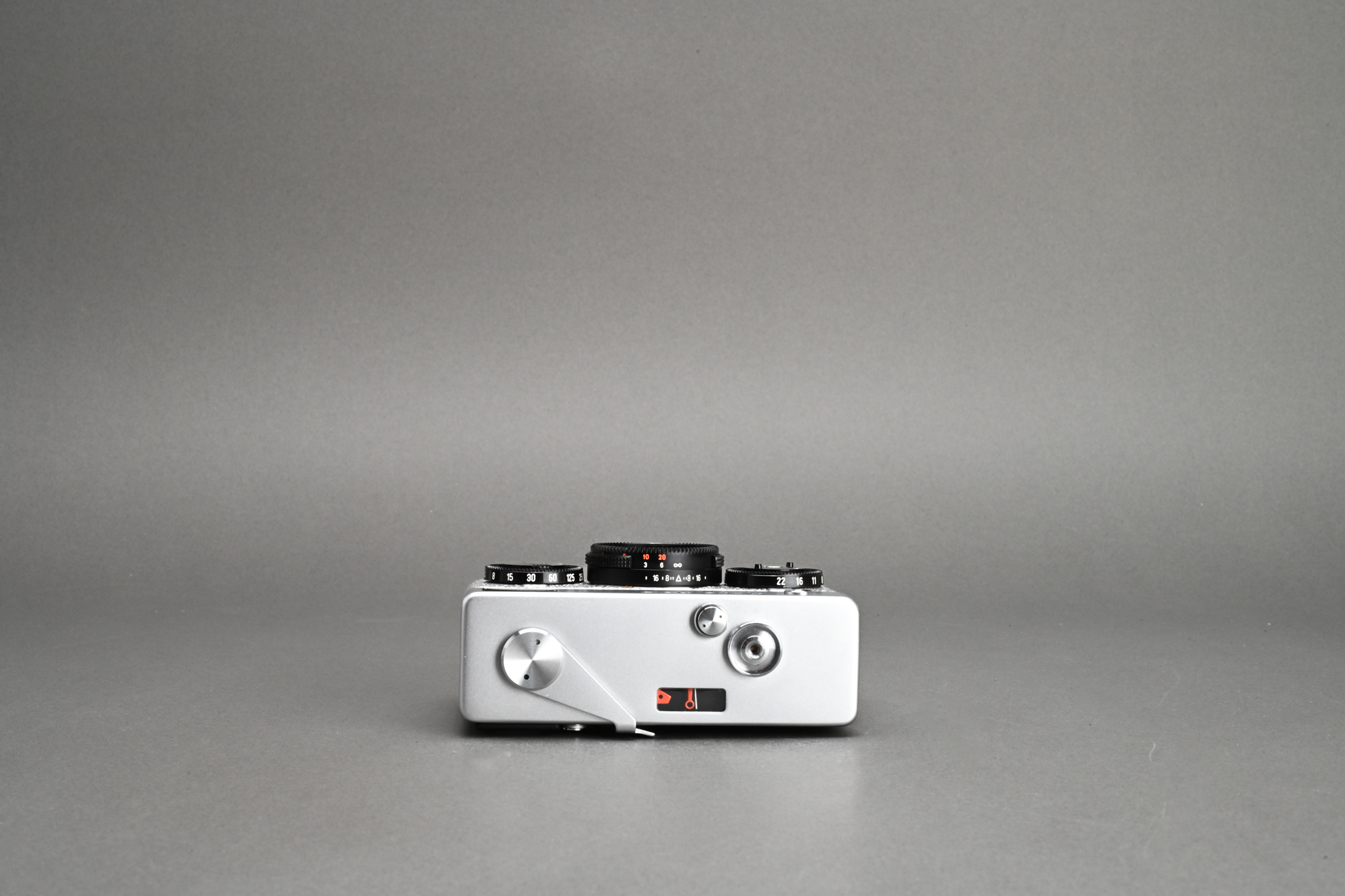 Picture of Rollei 35 S Silver Chrome Anniversary Limited Model with Silver Chrome Leather