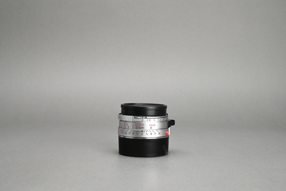 Picture of Leica Summicron-M 35mm f/2 Ver.4 Silver Chrome King of Bokeh (KOB) 7-element Germany
