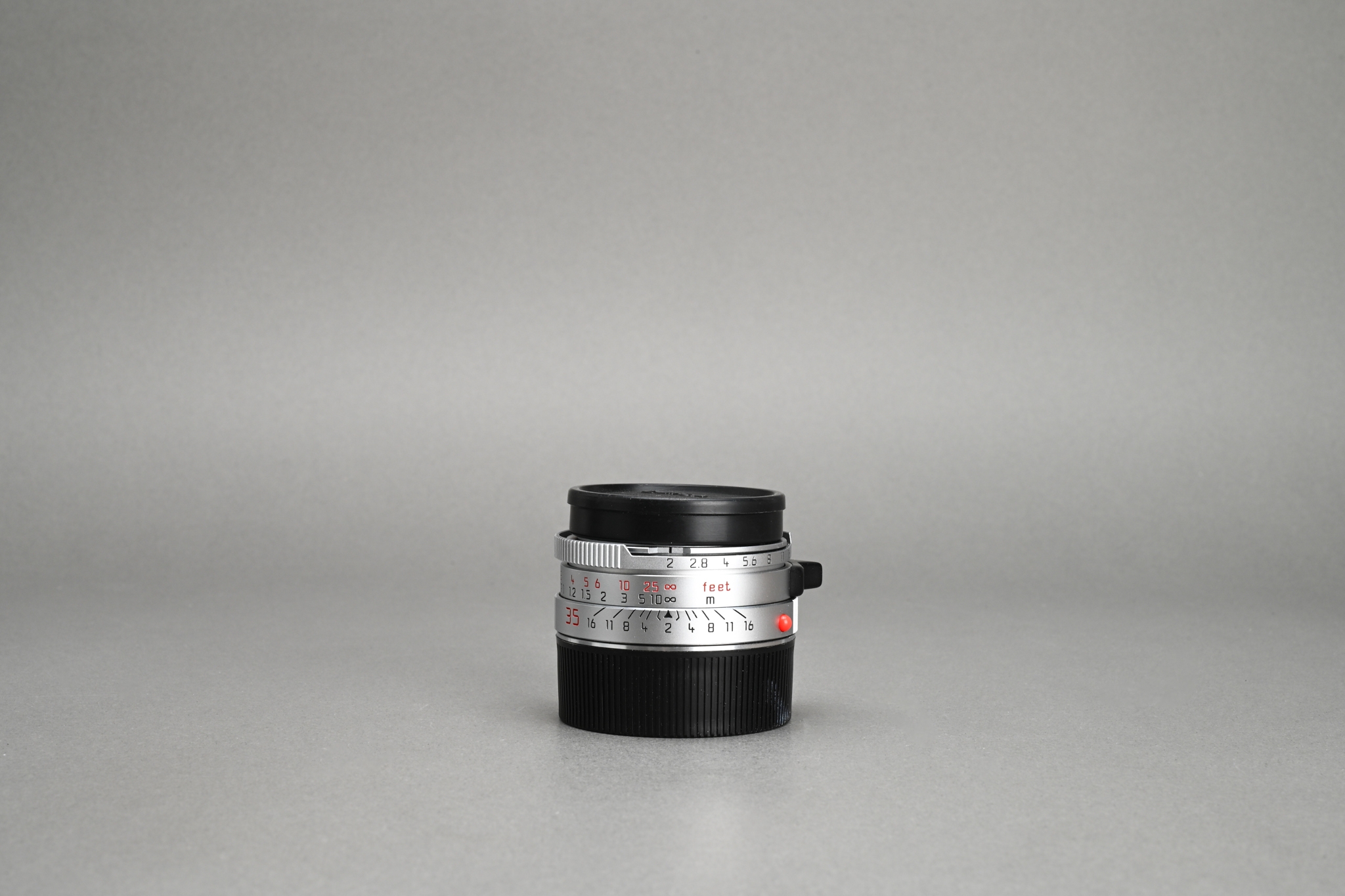 Picture of Leica Summicron-M 35mm f/2 Ver.4 Silver Chrome King of Bokeh (KOB) 7-element Germany