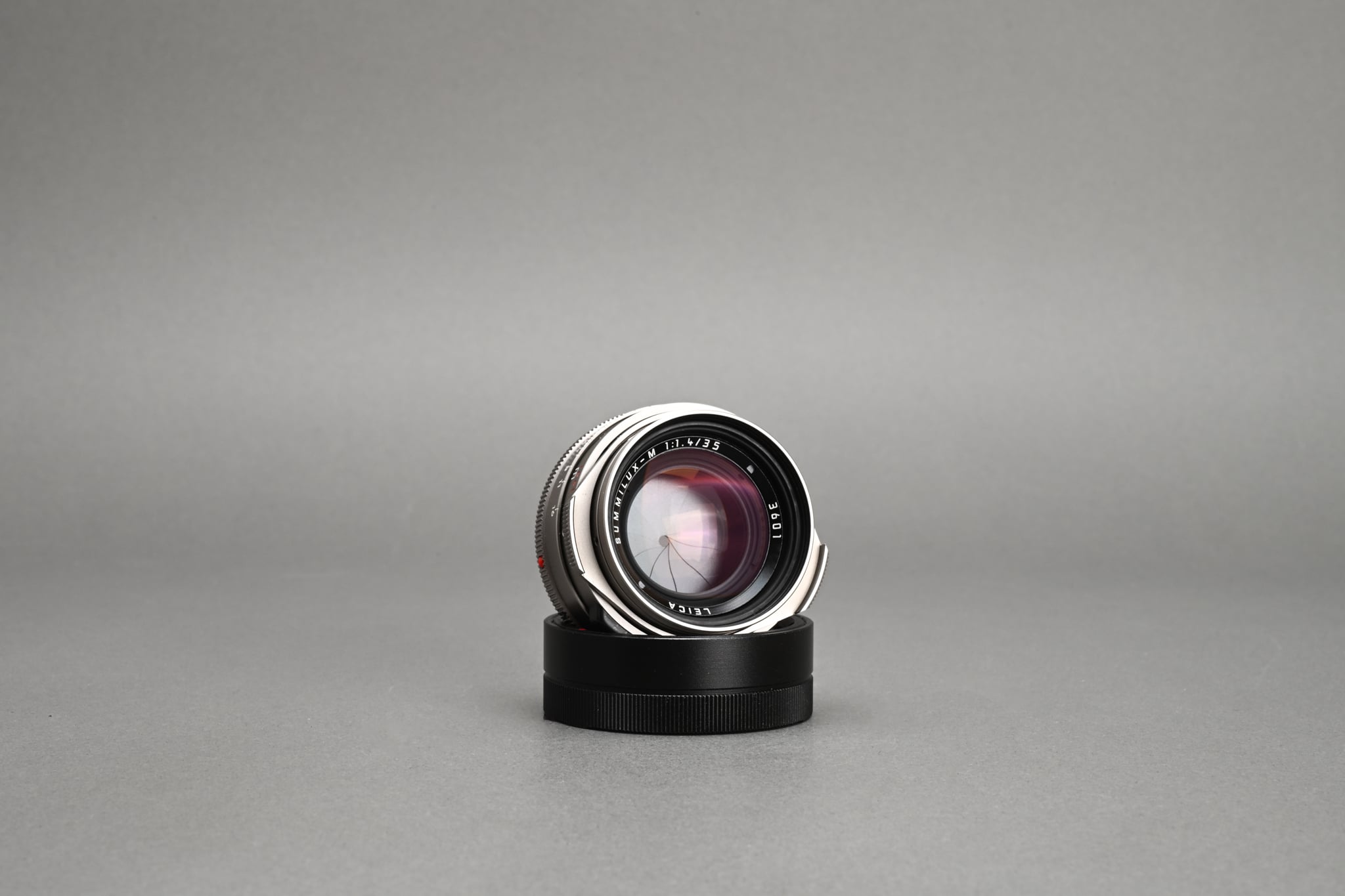 Picture of Leica Summilux-M 35mm f/1.4 Ver.2 Titanium