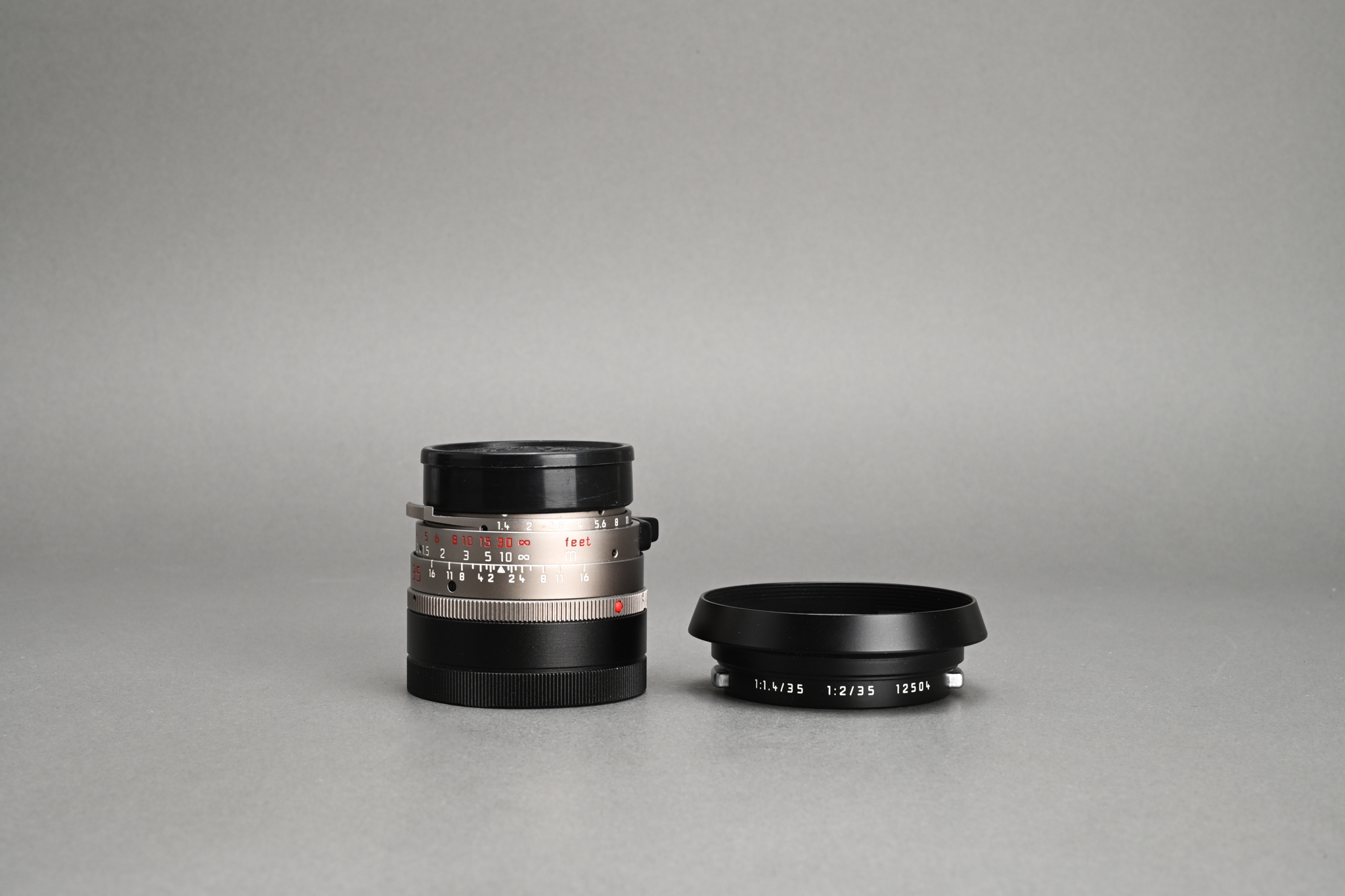Picture of Leica Summilux-M 35mm f/1.4 Ver.2 Titanium
