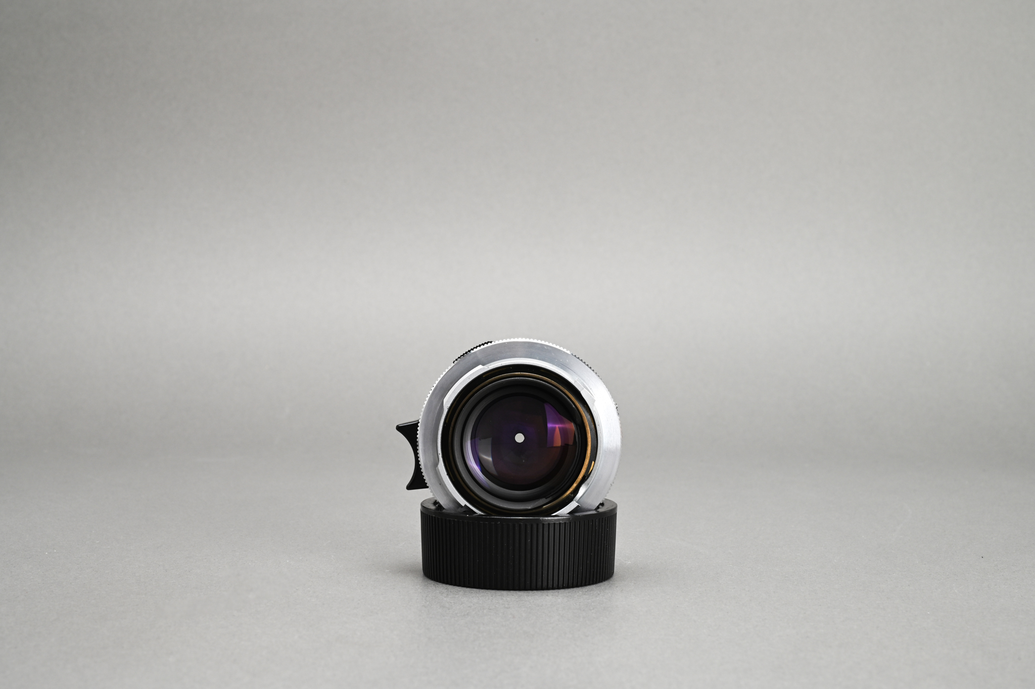 Picture of Leica Summilux-M 35mm f/1.4 Ver.2 Black Germany