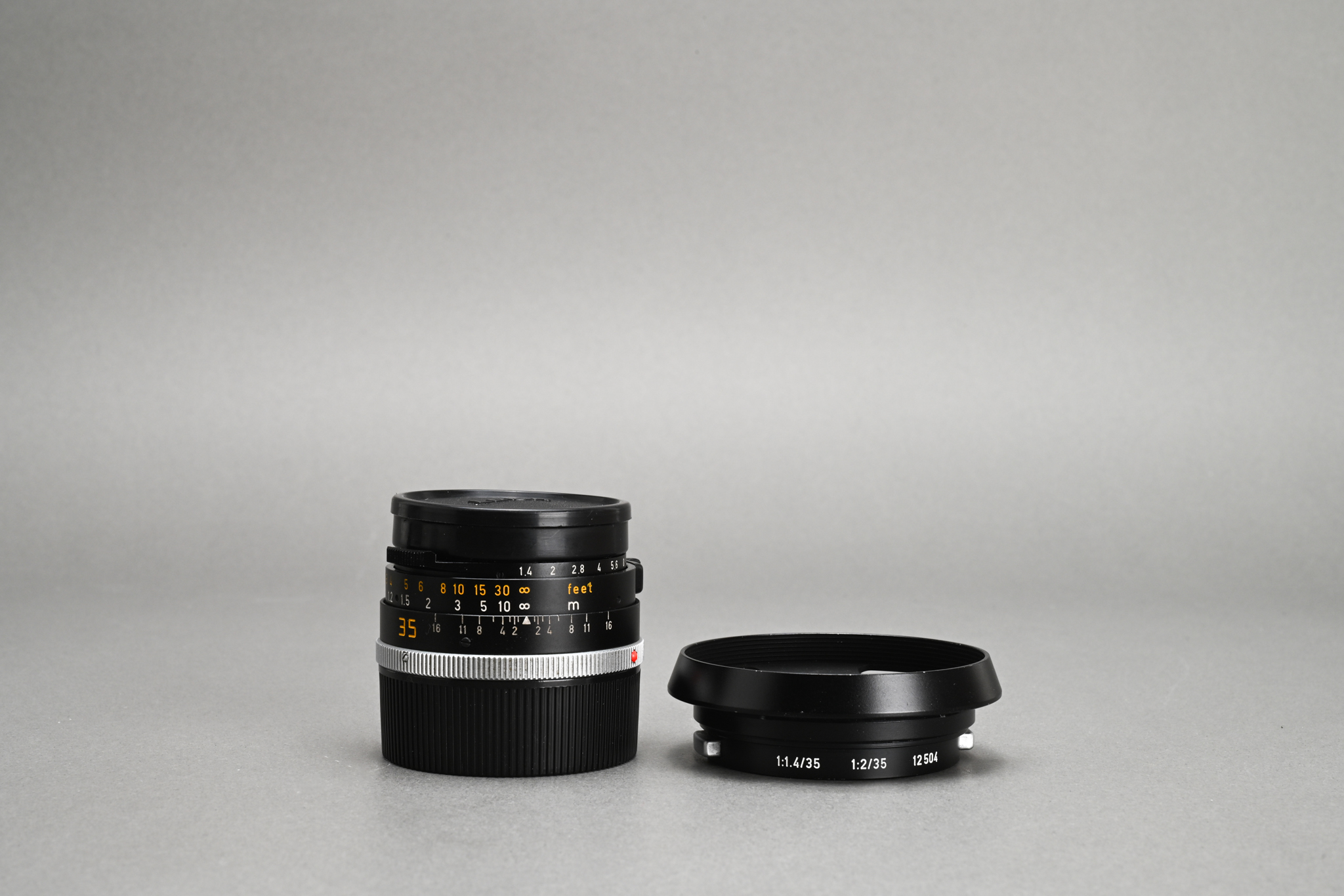 Picture of Leica Summilux-M 35mm f/1.4 Ver.2 Black Germany