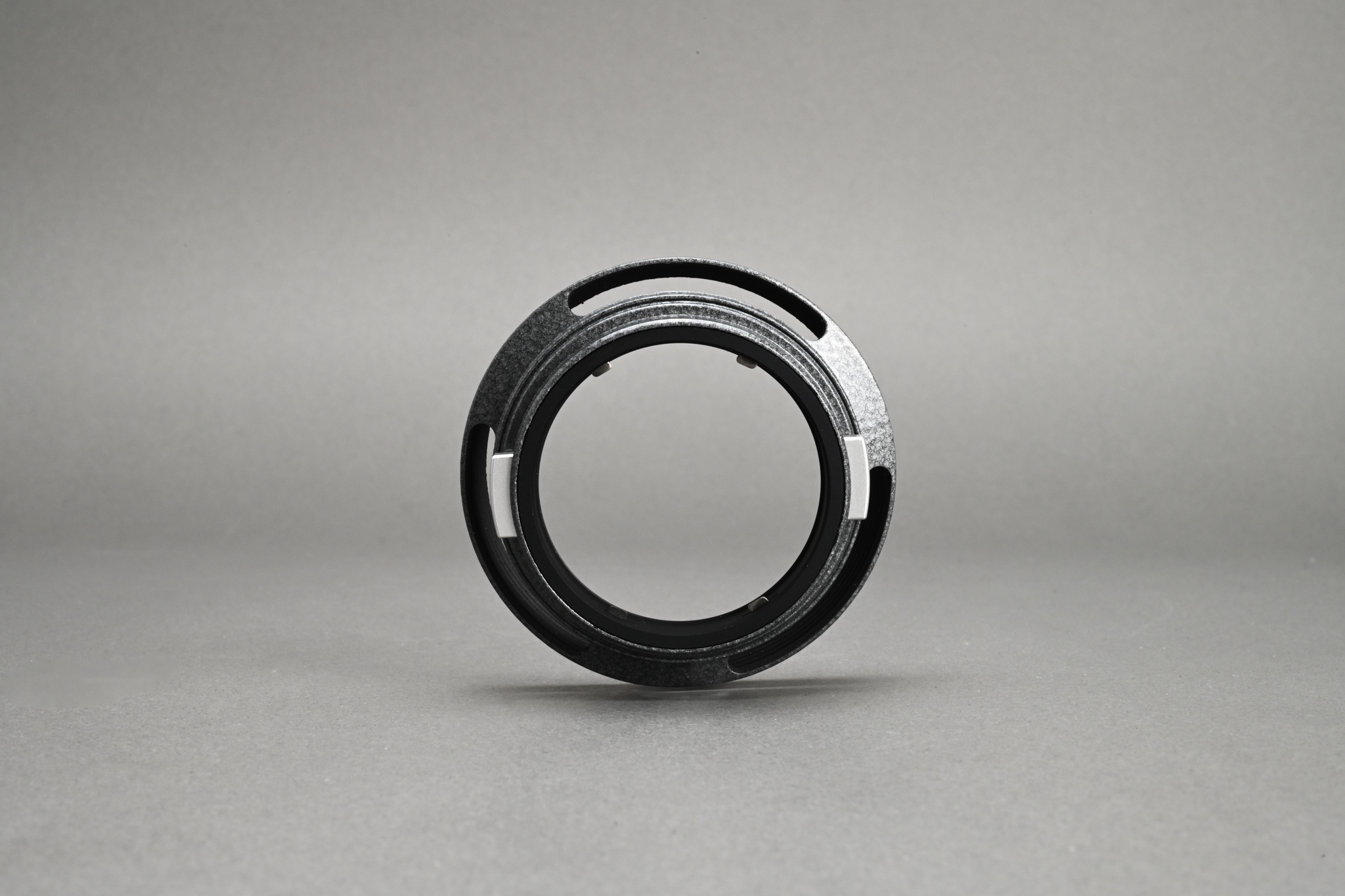 Picture of Leica Grey Hammertone Hood