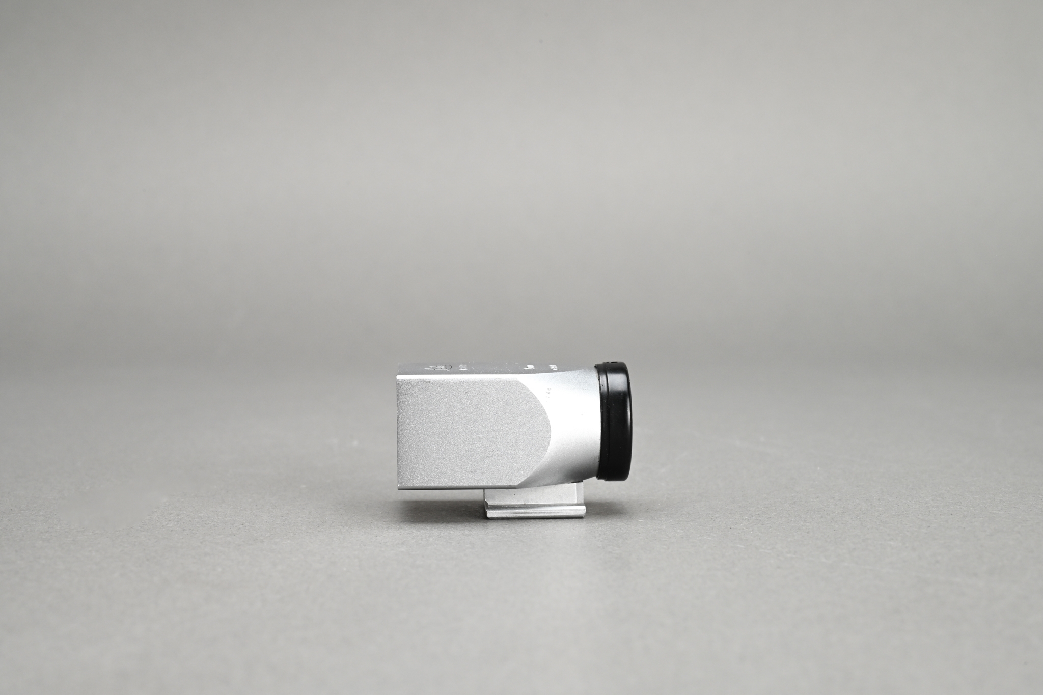 Picture of Leica 21mm SBKOO Silver Chrome Metal Brightline View Finder