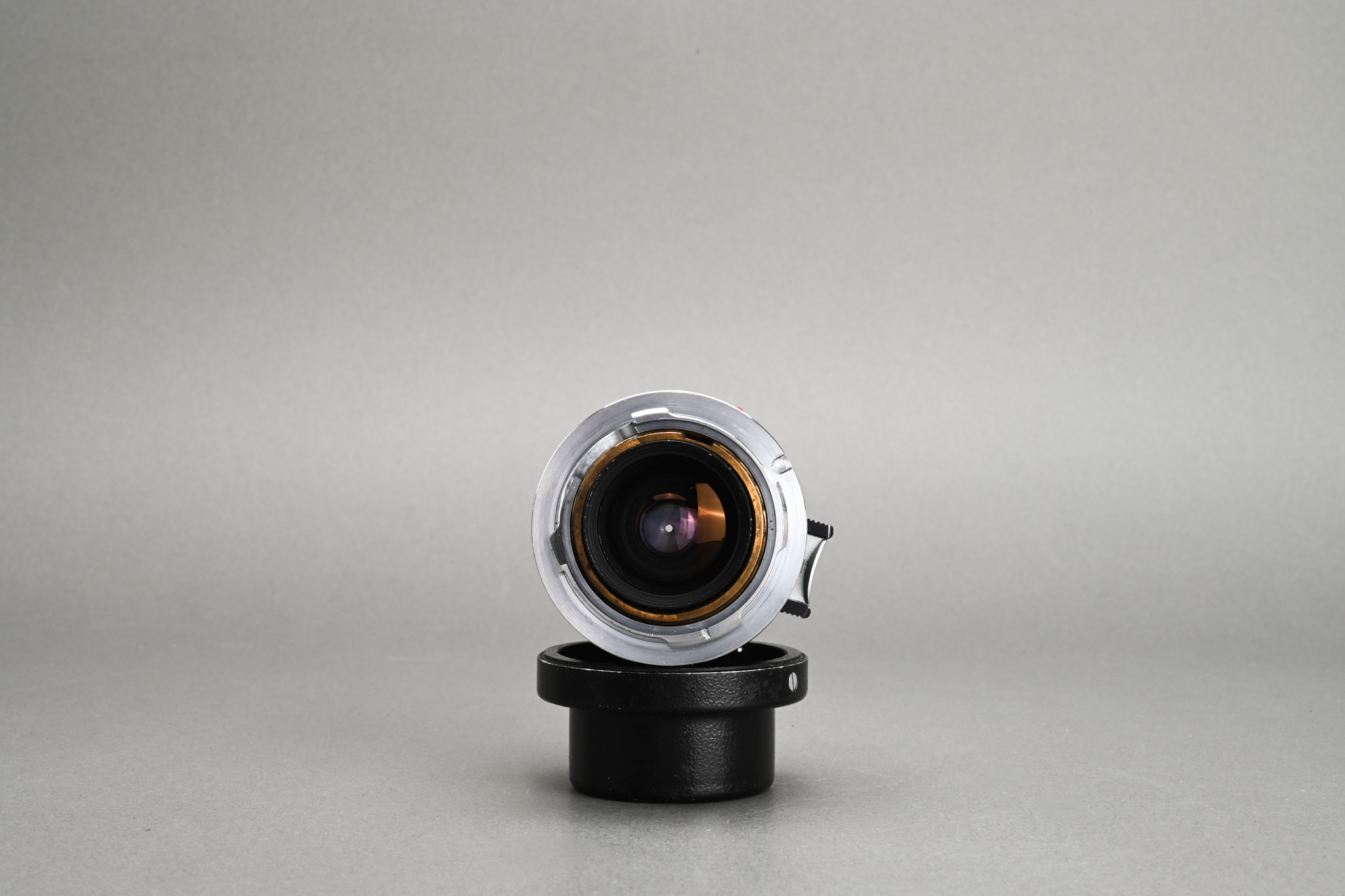 Picture of Leica Elmarit-M 28mm f/2.8 Ver.1 9-element Germany