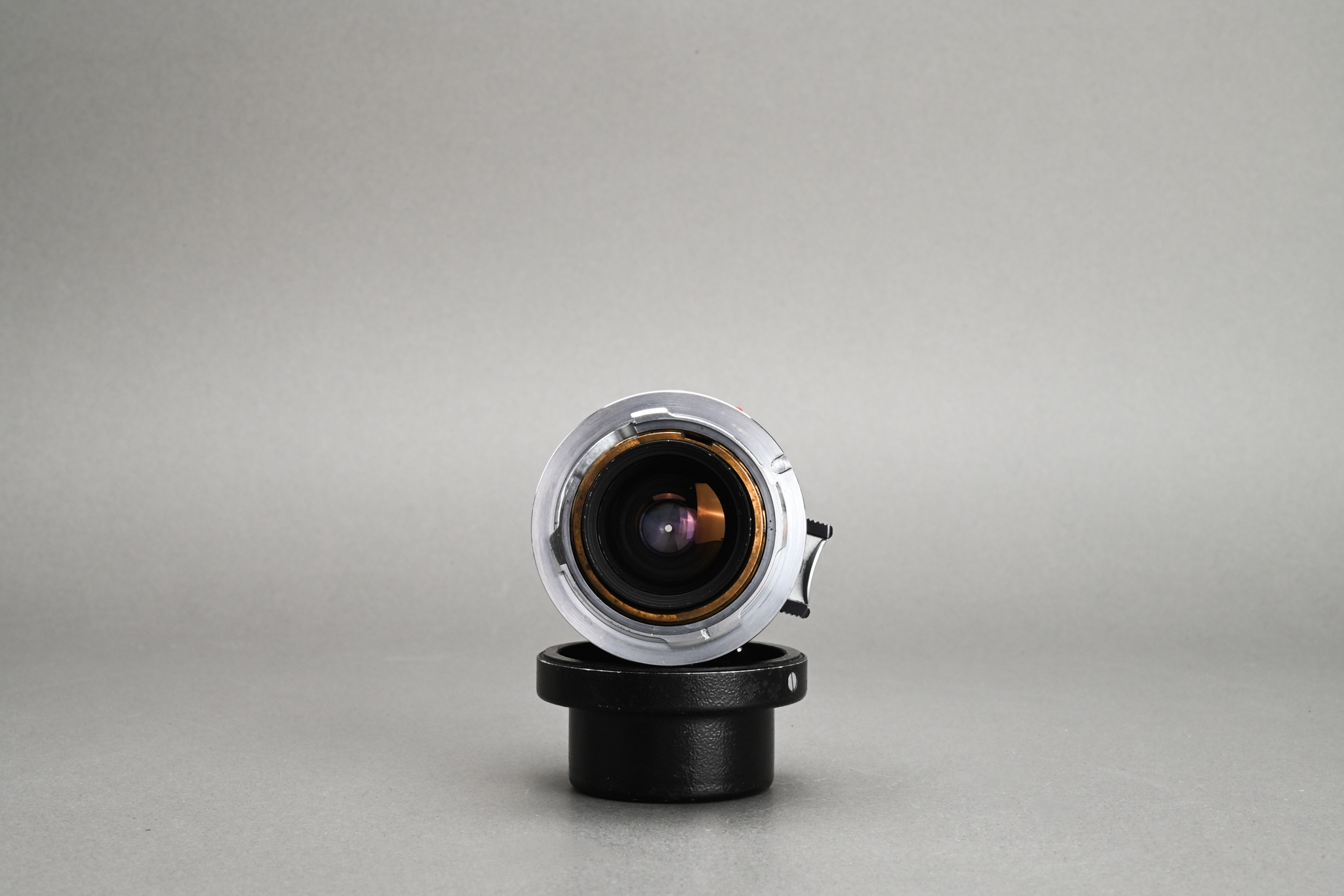 Picture of Leica Elmarit-M 28mm f/2.8 Ver.1 9-element Germany