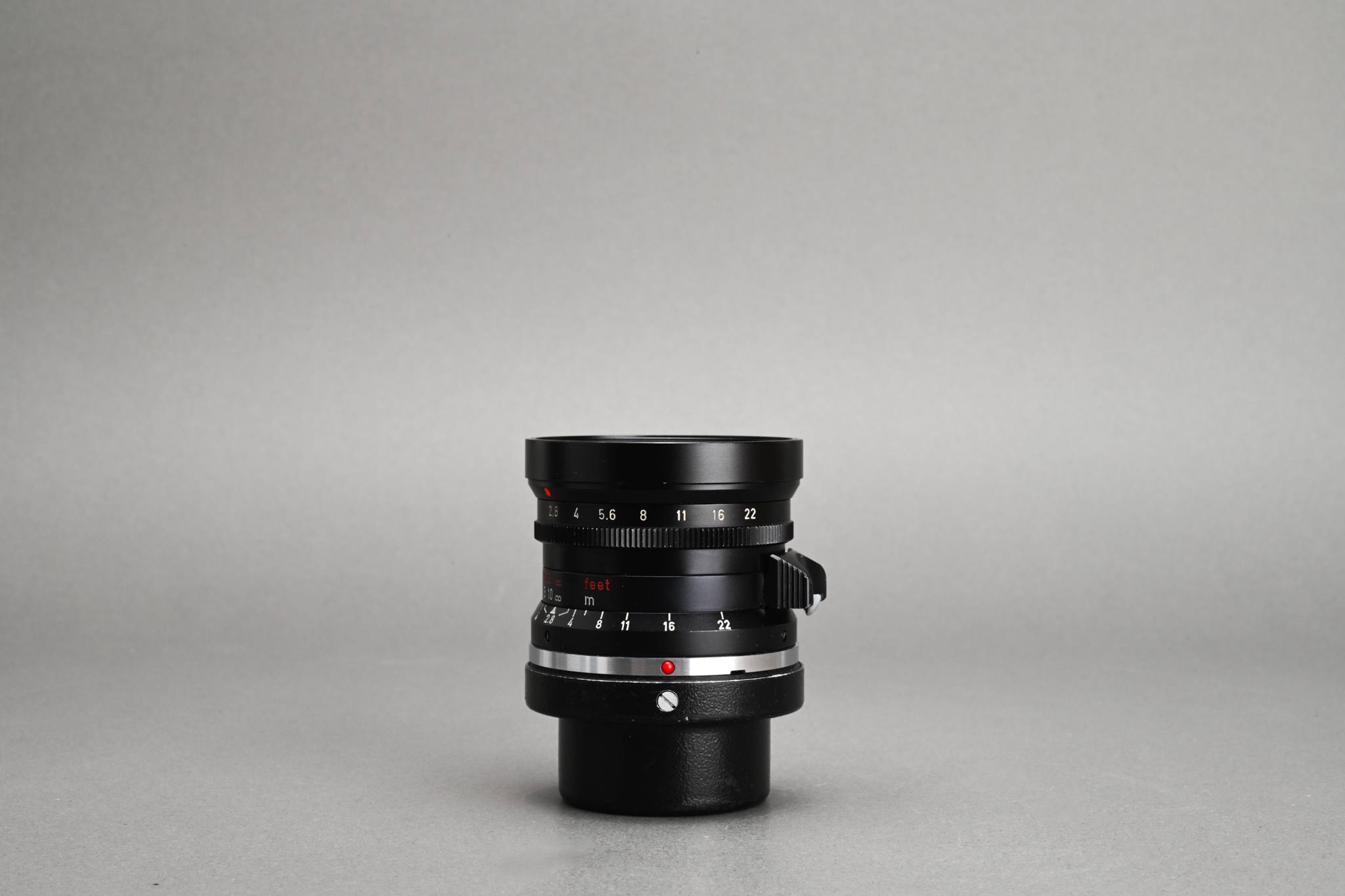 Picture of Leica Elmarit-M 28mm f/2.8 Ver.1 9-element Germany