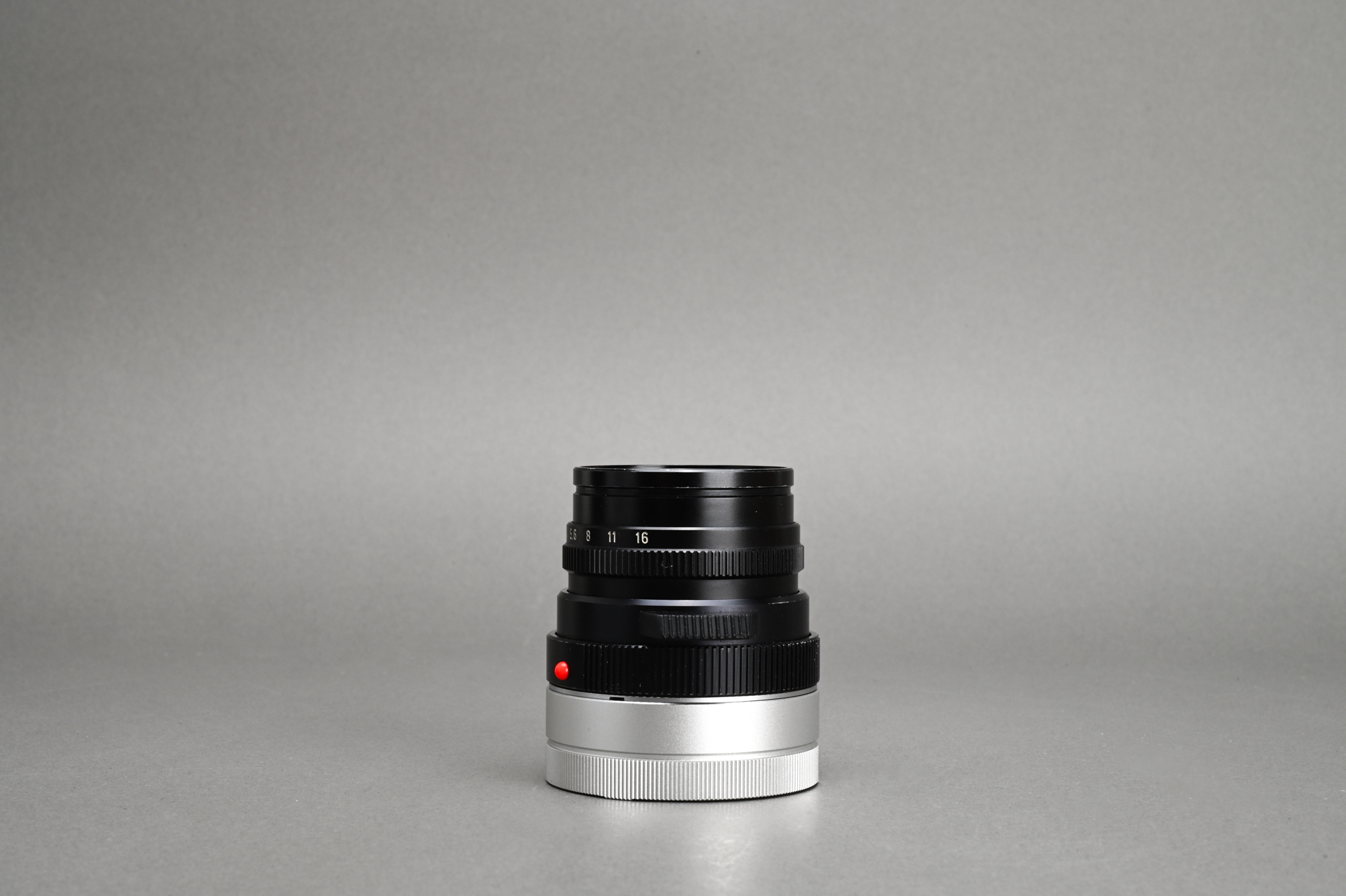 Picture of Leica Summicron-M 50mm f/2 Ver.4 Tiger Claw