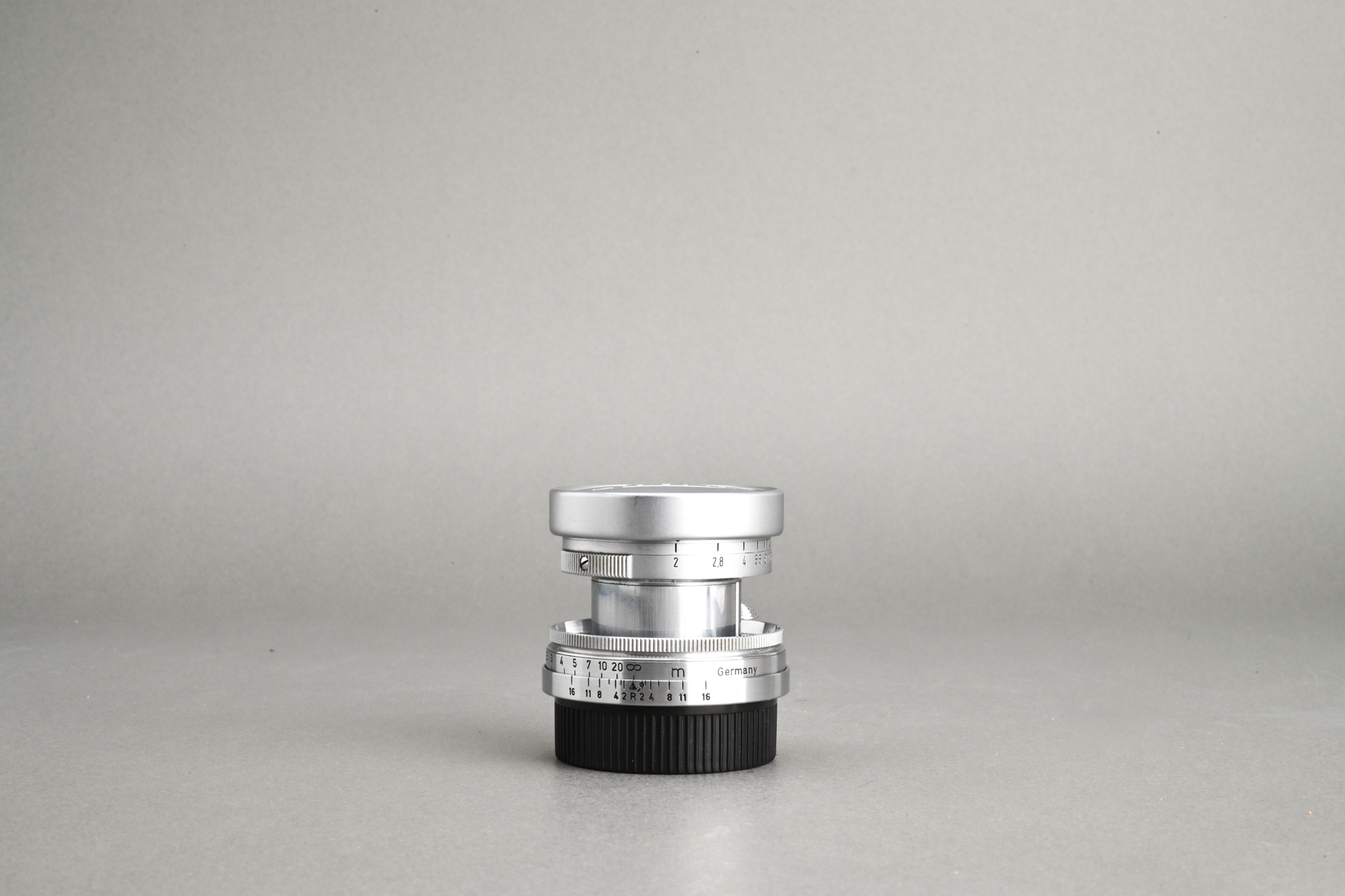 Picture of Leica Summicron 50mm f/2 LTM Screw Radioactive