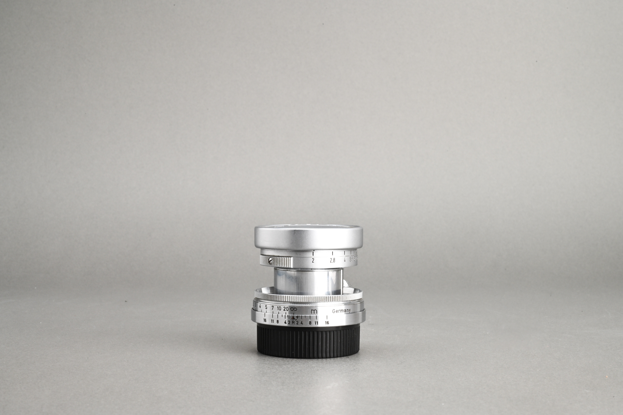Picture of Leica Summicron 50mm f/2 LTM Screw Radioactive