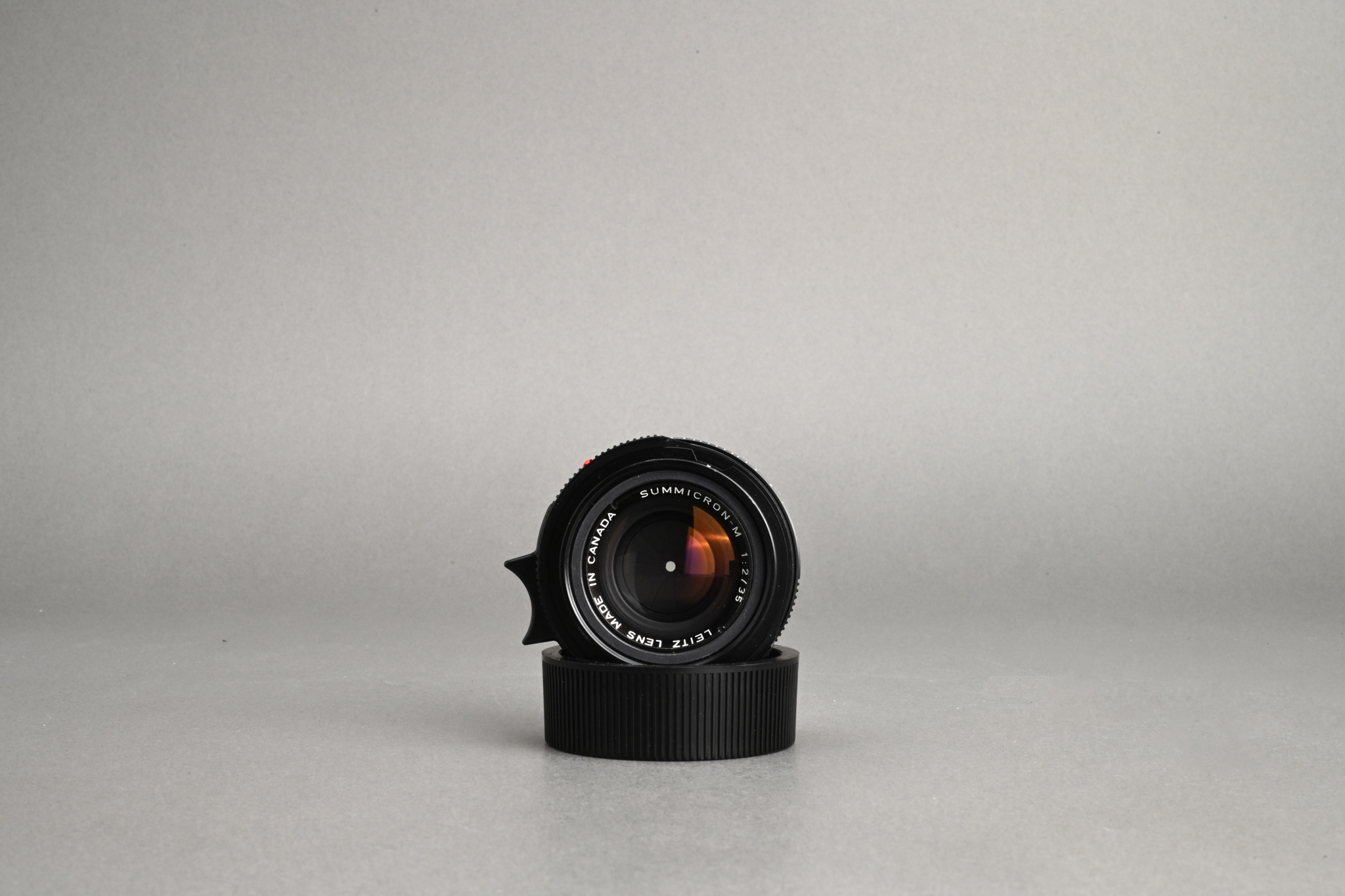 Picture of Leica Summicron-M 35mm f/2 Ver.4 Black King of Bokeh (KOB) 7-element Canada