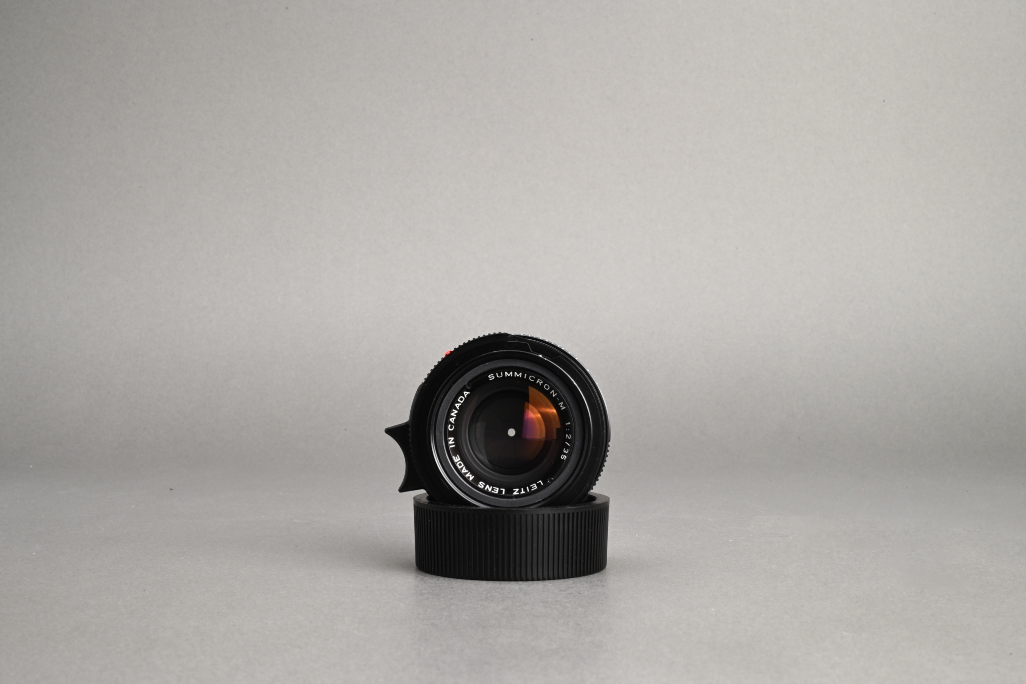 Picture of Leica Summicron-M 35mm f/2 Ver.4 Black King of Bokeh (KOB) 7-element Canada