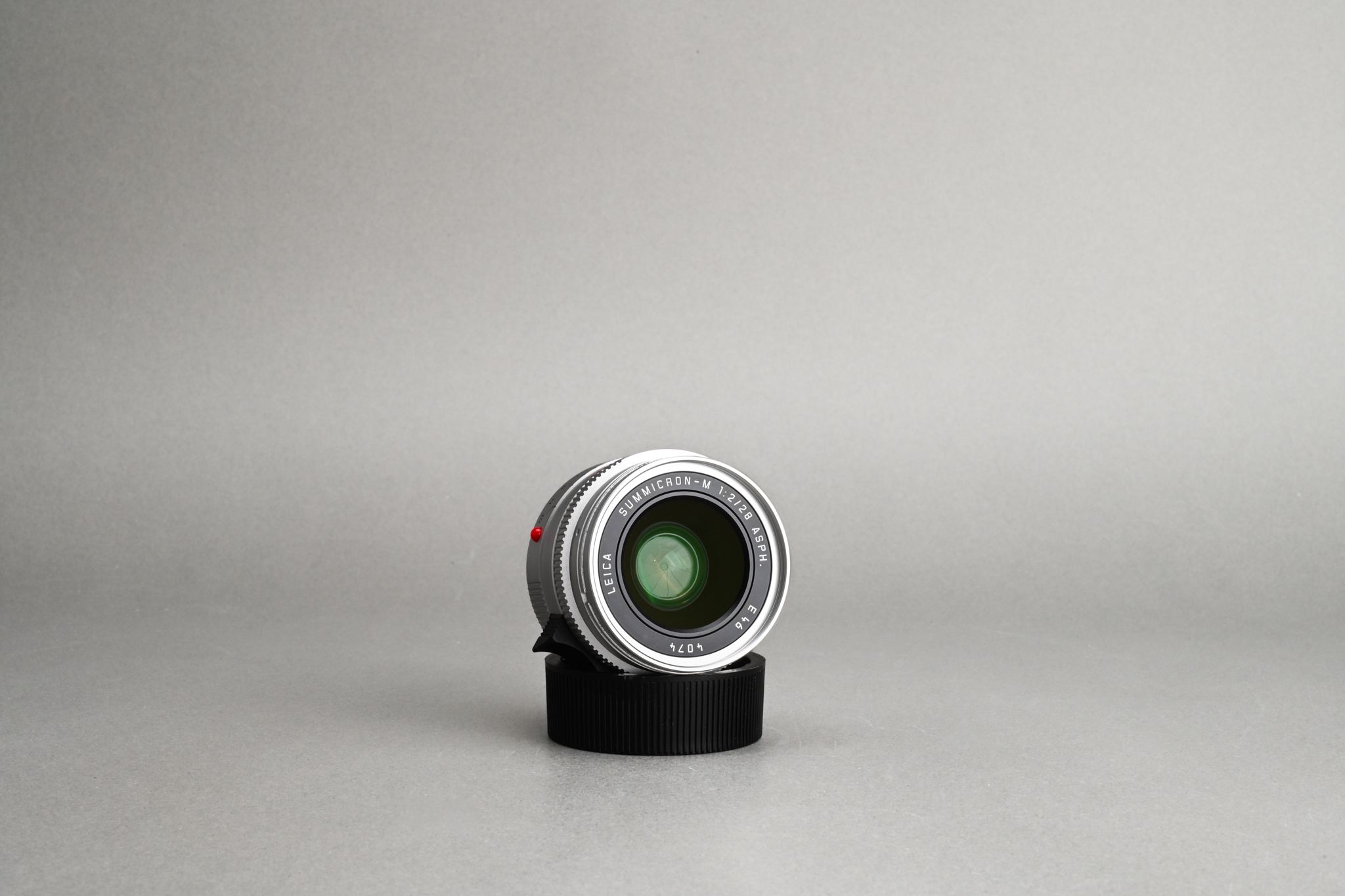 Picture of Leica Summicron-M 28mm f/2 ASPH Ver.1 Silver Chrome