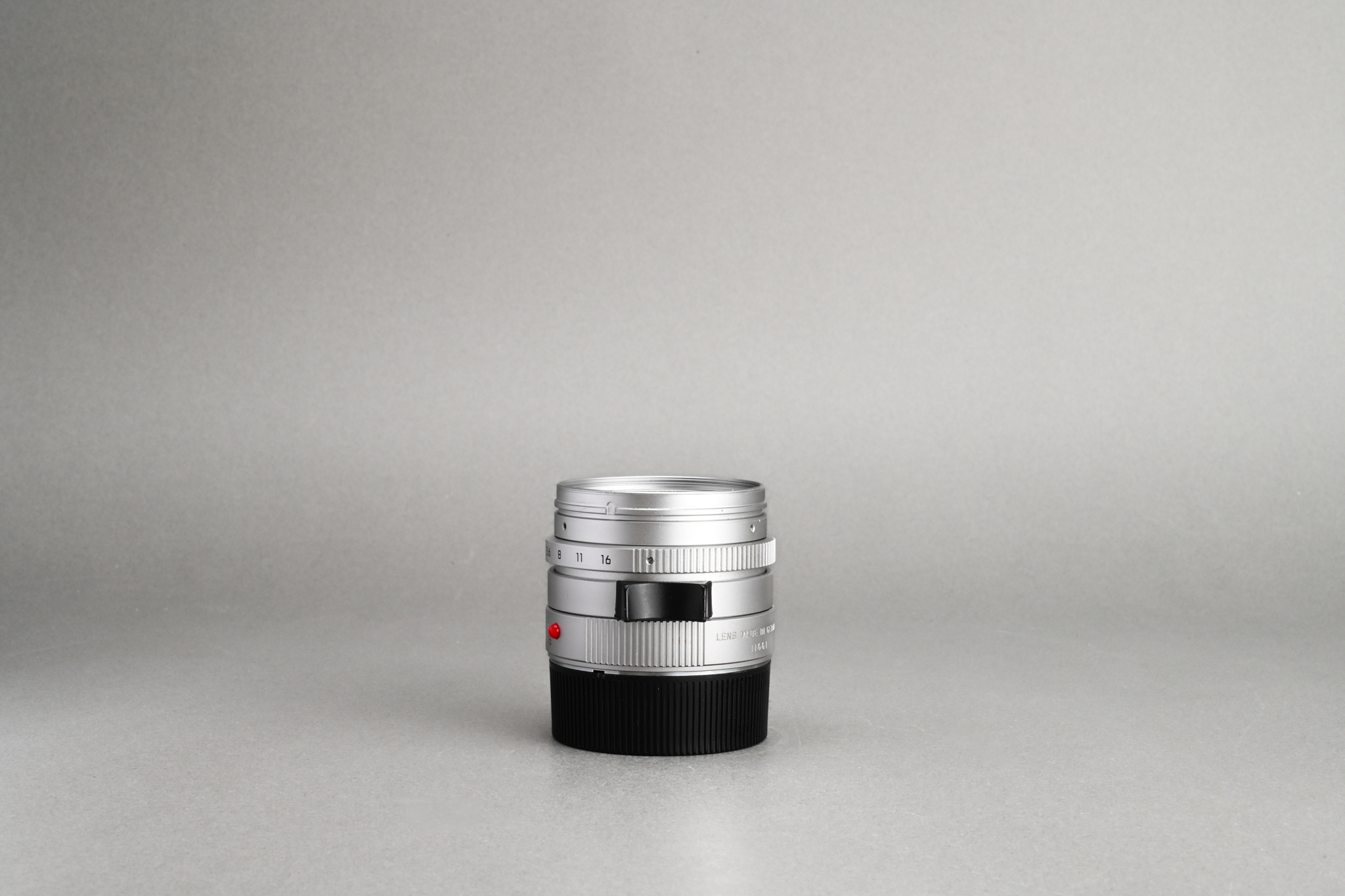 Picture of Leica Summicron-M 28mm f/2 ASPH Ver.1 Silver Chrome