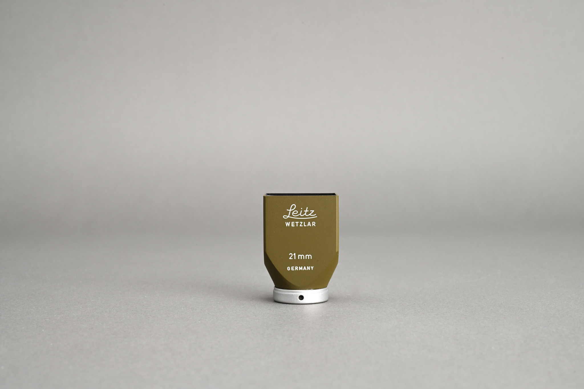 Picture of Leica 21mm Brightline Viewfinder Kanto Repainted Olive Green