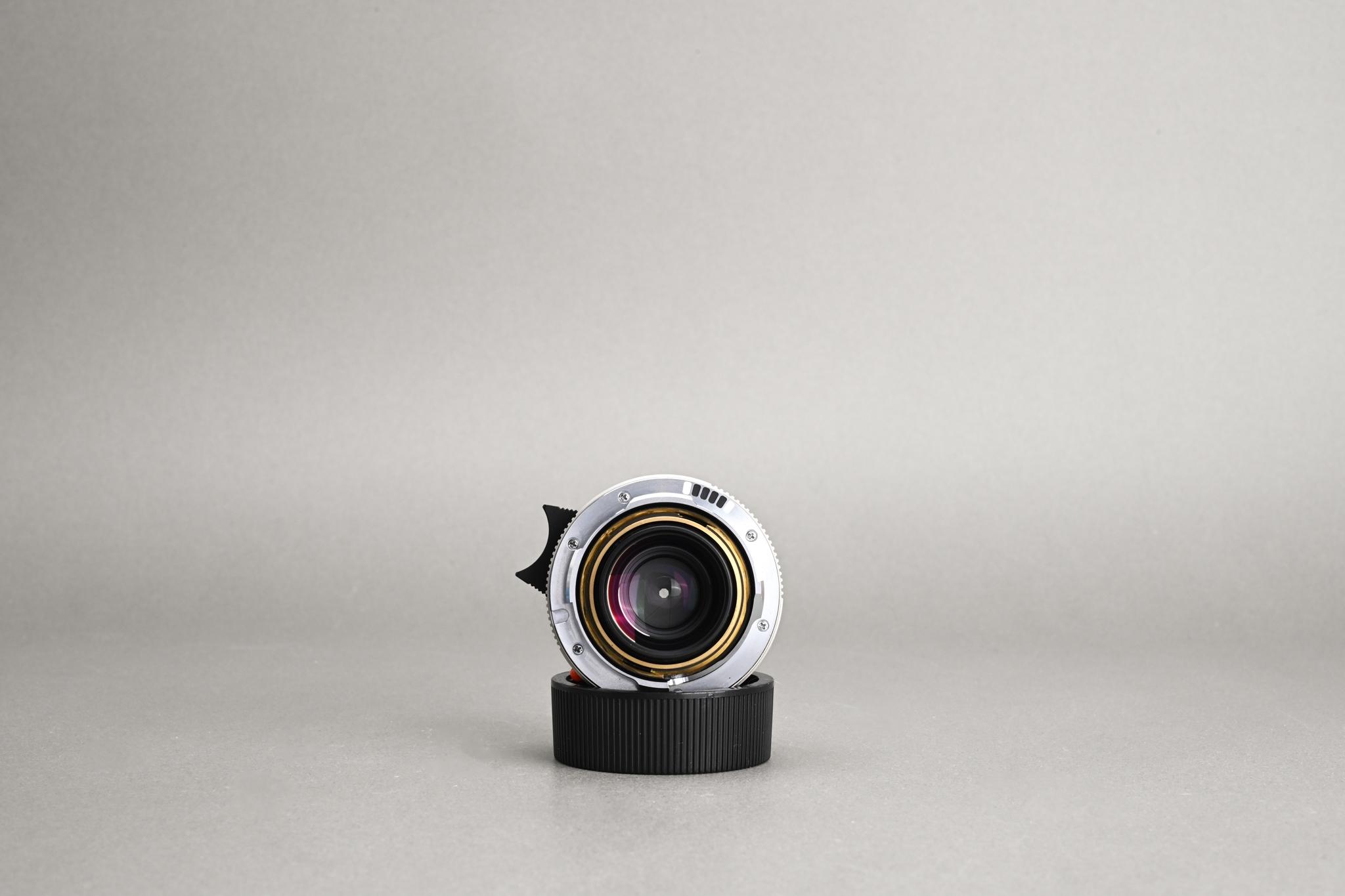 Picture of Leica Summicron-M 35mm f/2 ASPH Titanium