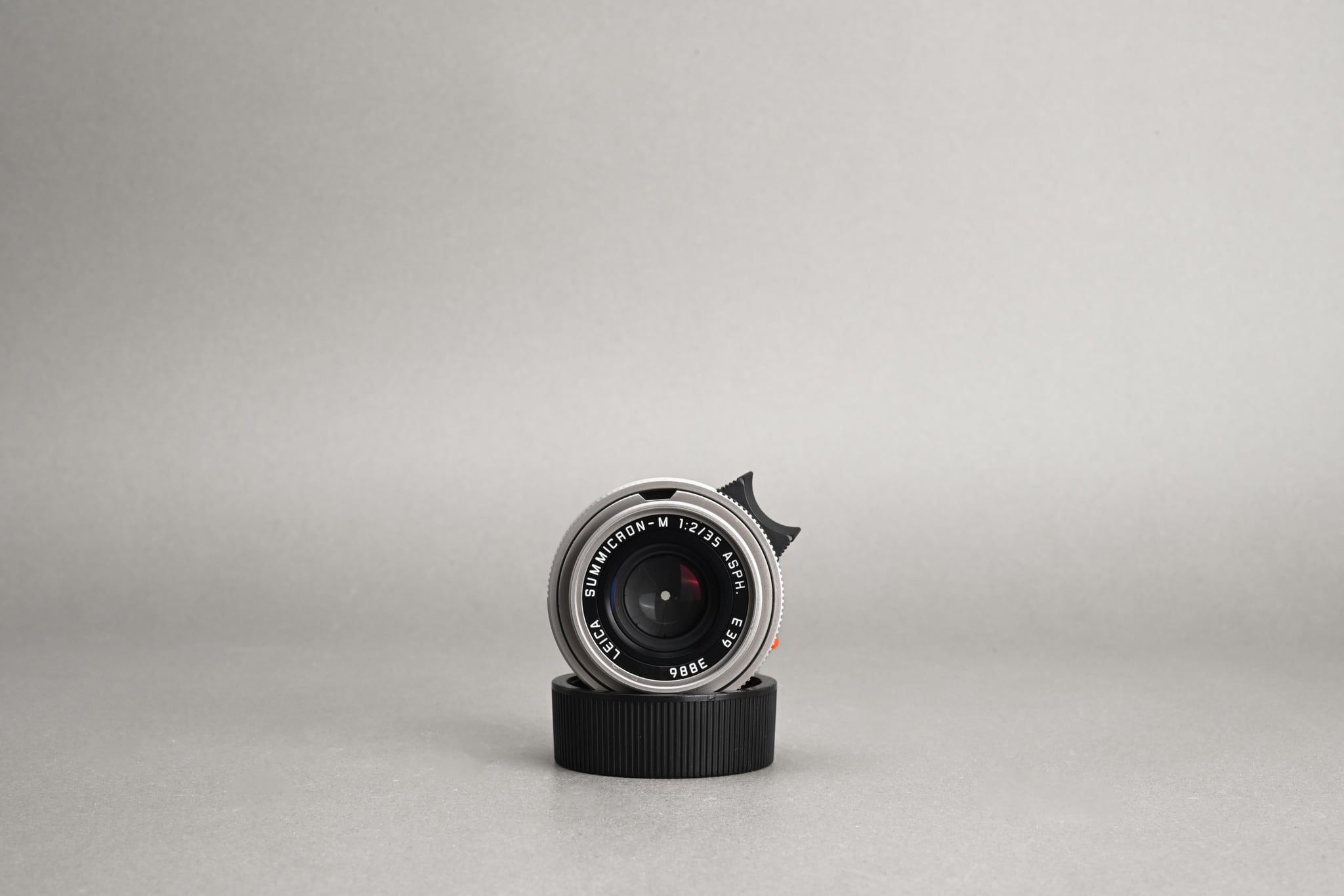 Picture of Leica Summicron-M 35mm f/2 ASPH Titanium