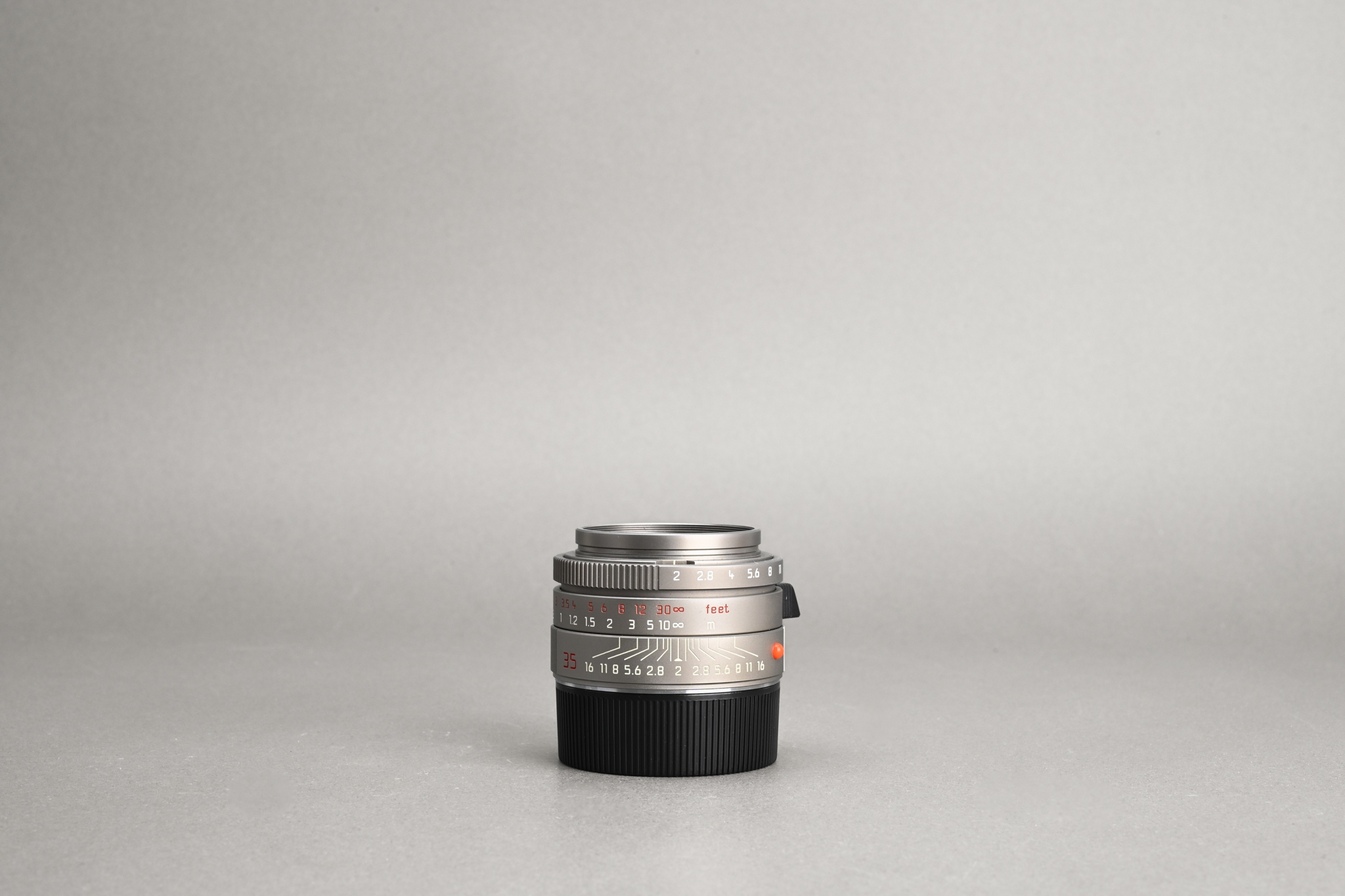 Picture of Leica Summicron-M 35mm f/2 ASPH Titanium