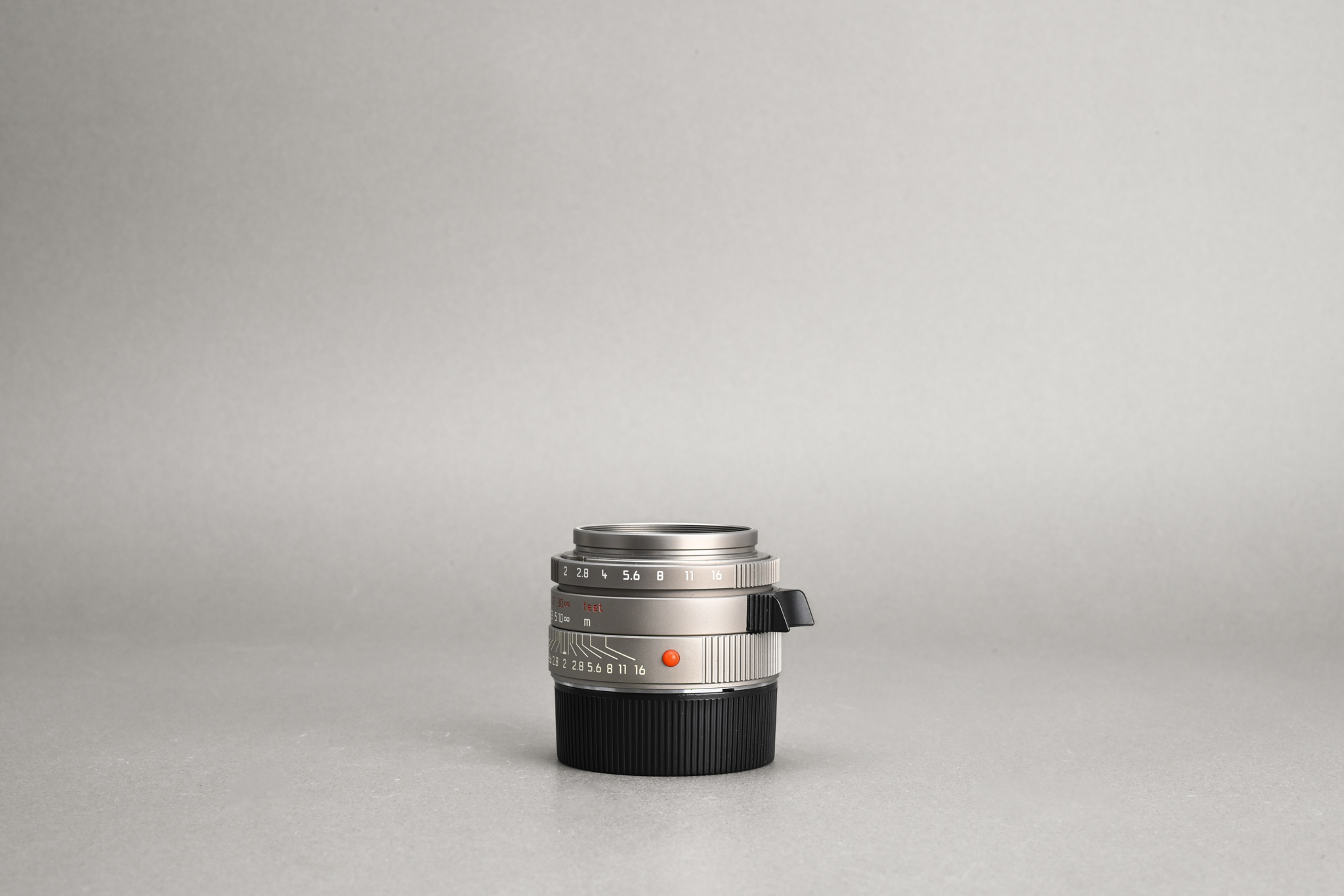 Picture of Leica Summicron-M 35mm f/2 ASPH Titanium