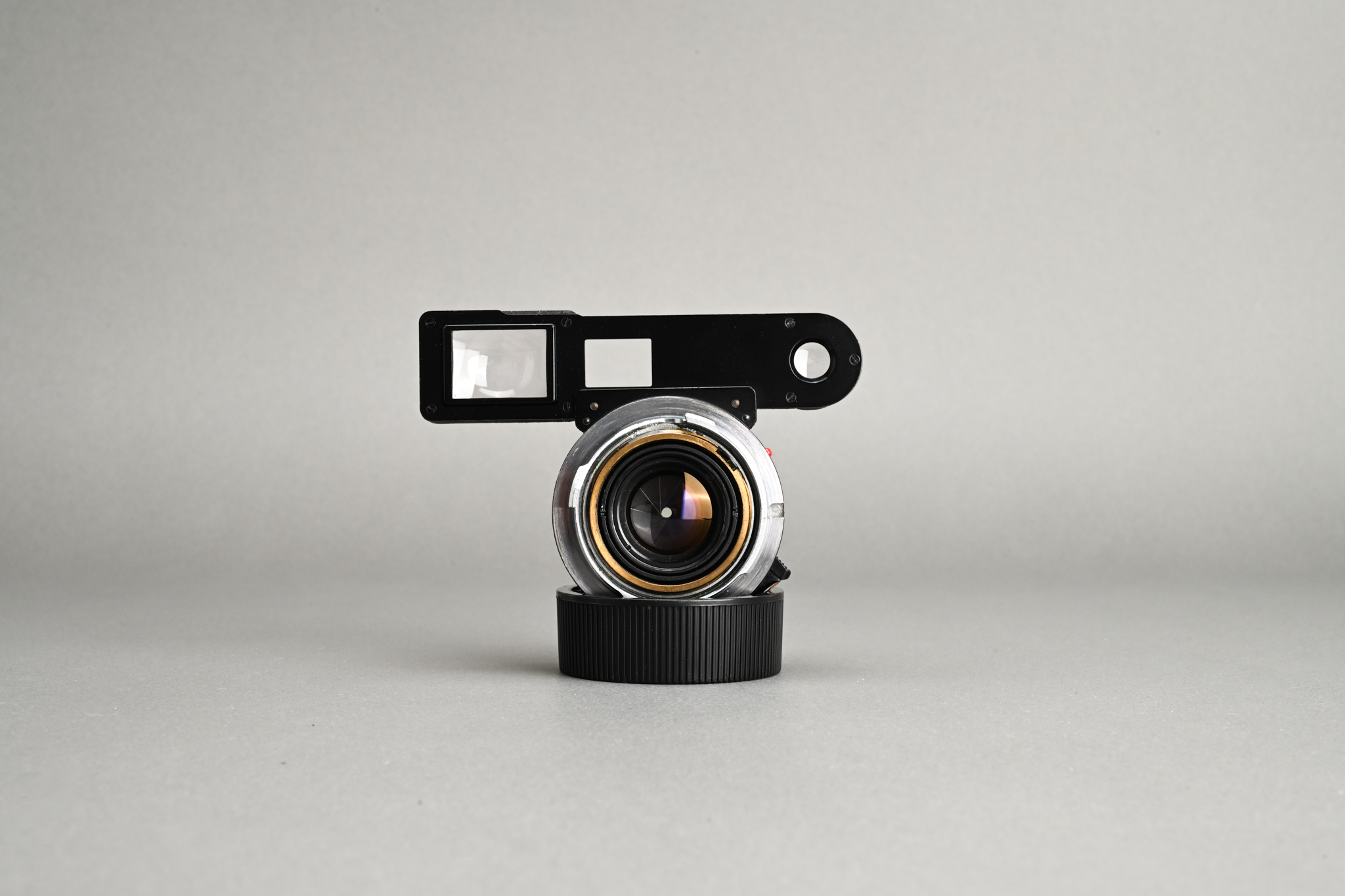 Picture of Leica Summicron-M 35mm f/2 Ver.1 8-Element Black M3