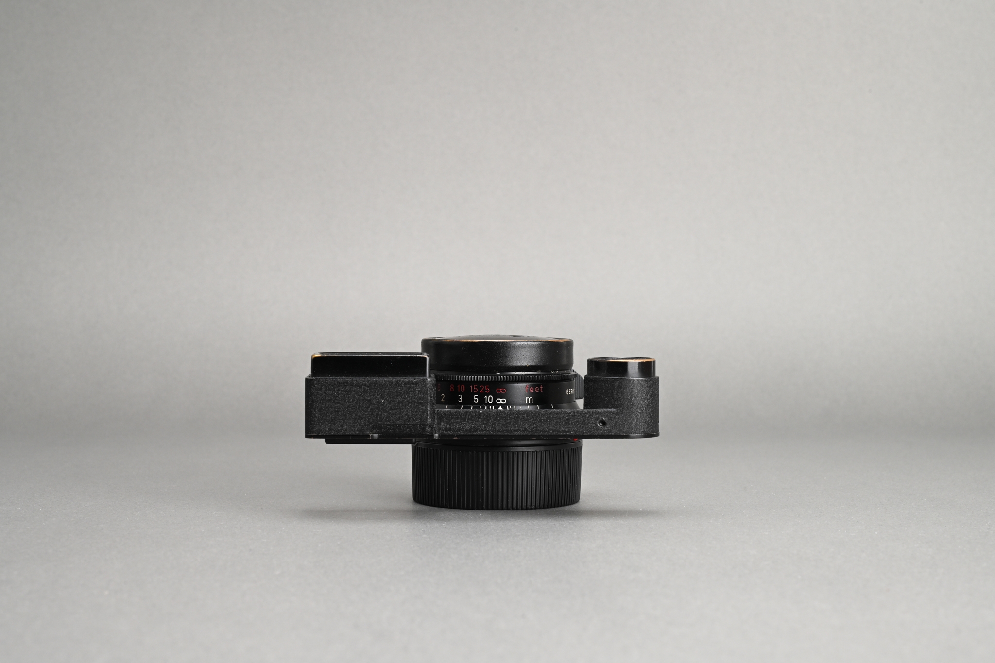 Picture of Leica Summicron-M 35mm f/2 Ver.1 8-Element Black M3