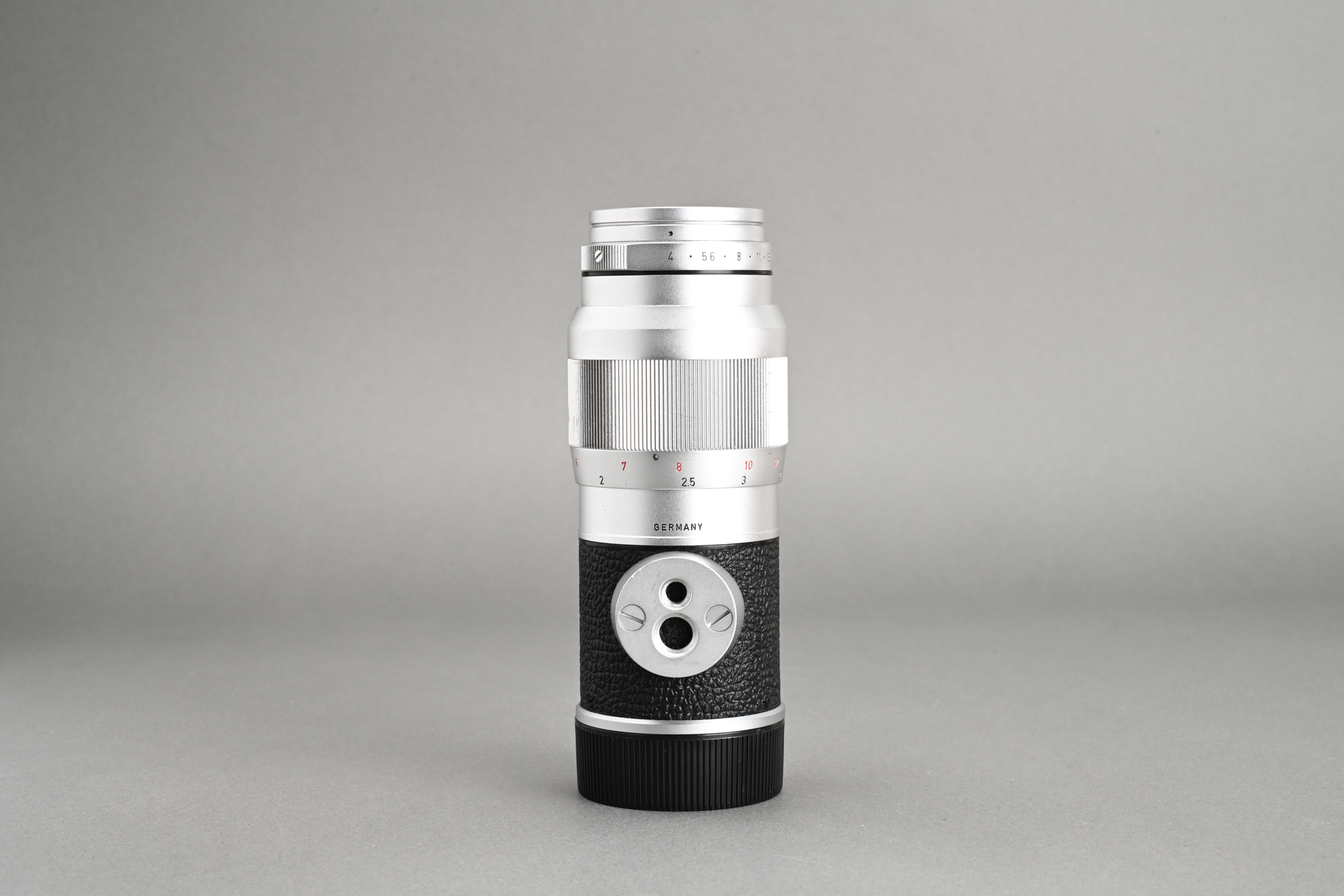 Picture of Leica Elmar-M 135mm f/4 Ver.1 Silver Chrome
