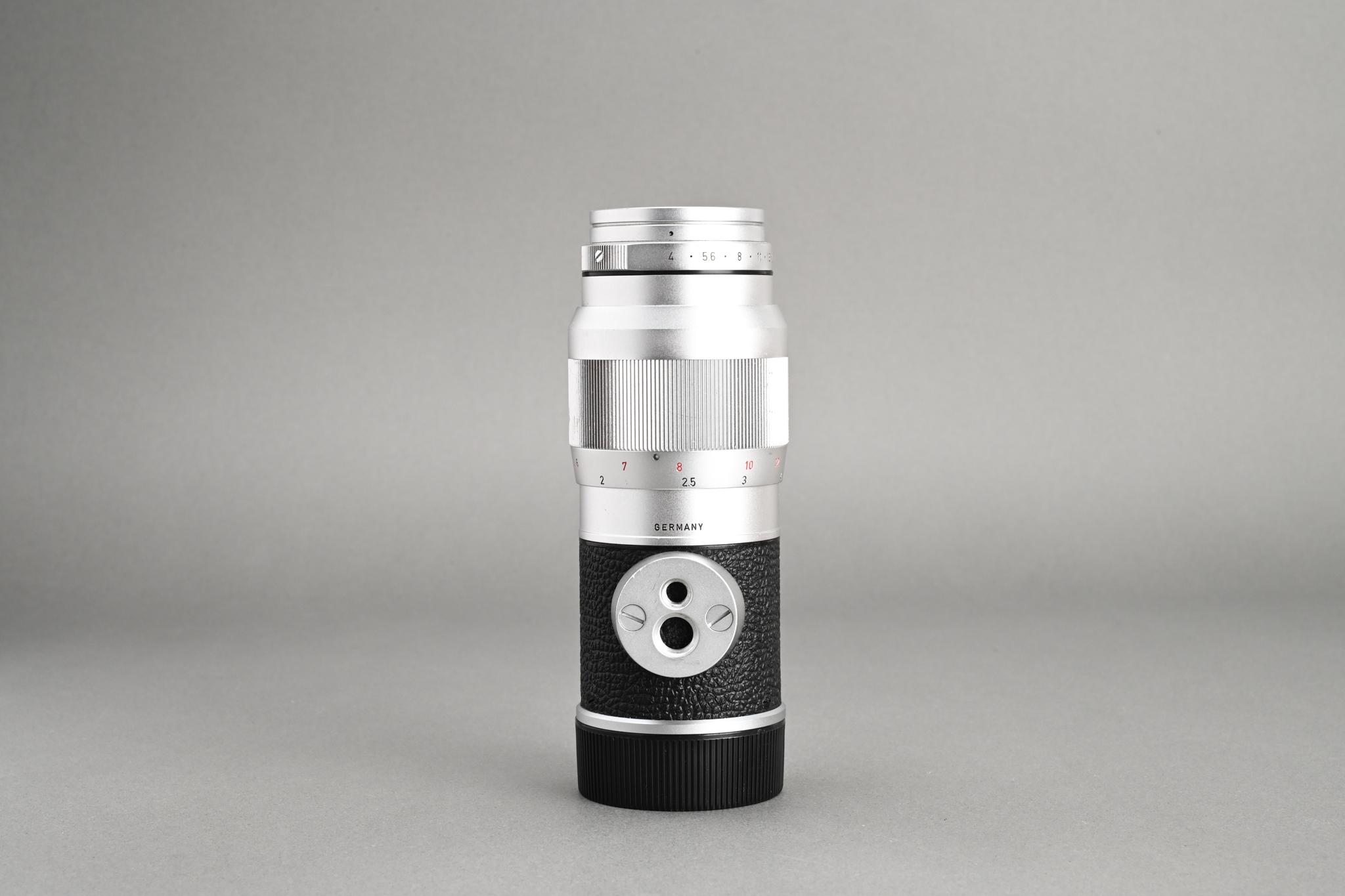 Picture of Leica Elmar-M 135mm f/4 Ver.1 Silver Chrome