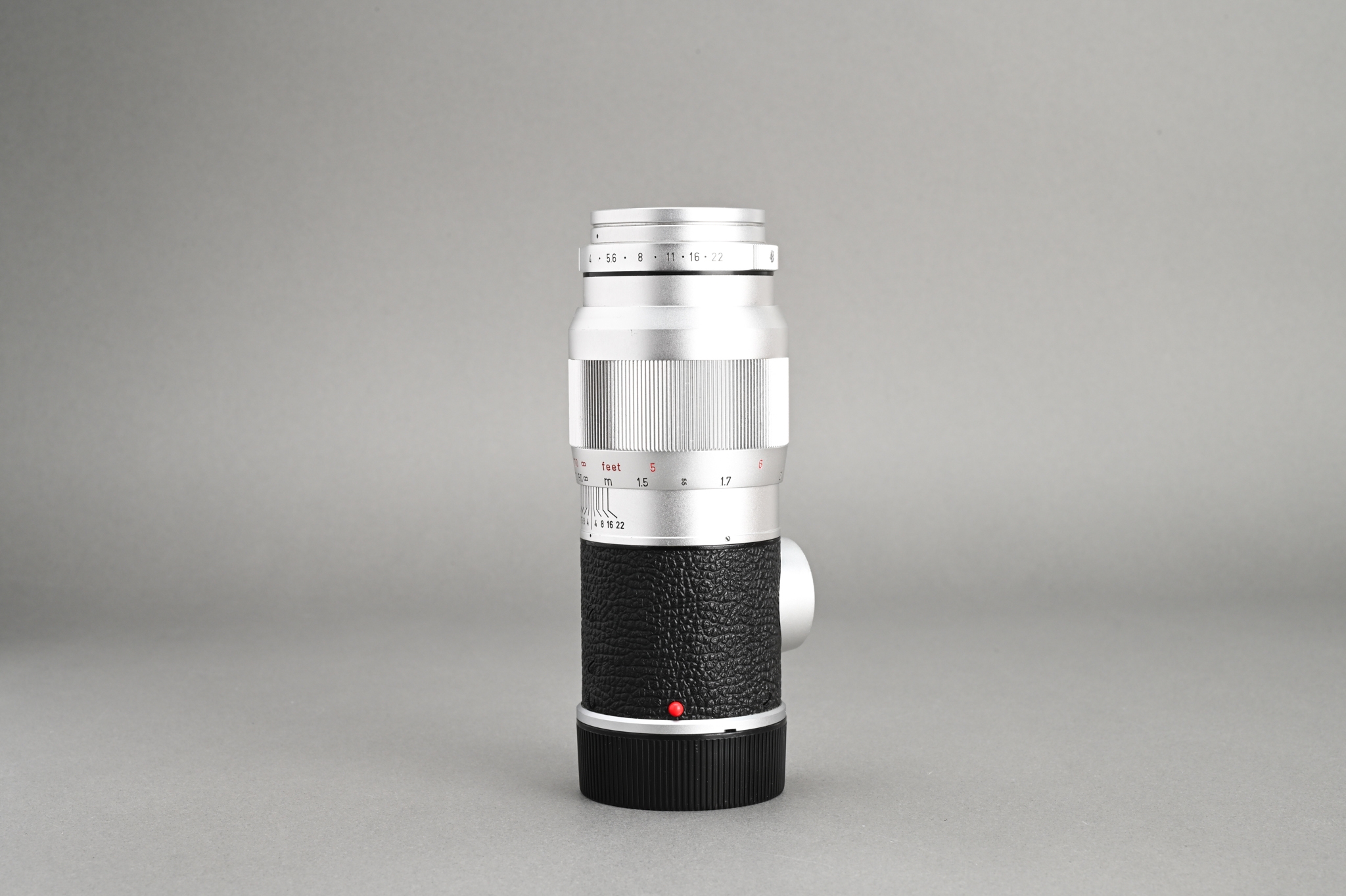 Picture of Leica Elmar-M 135mm f/4 Ver.1 Silver Chrome