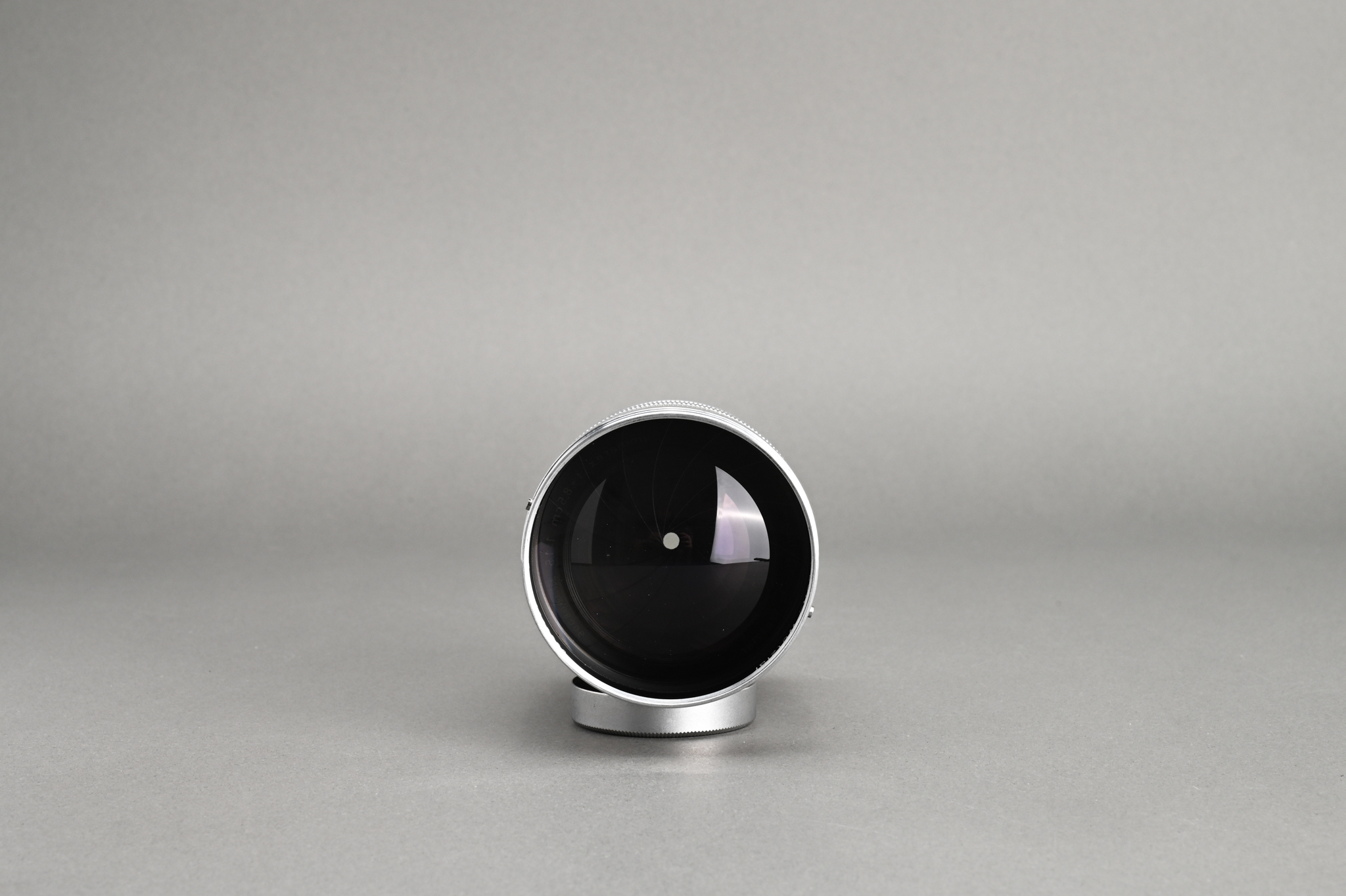 Picture of Leica Summarex 85mm f/1.5 Silver Chrome LTM