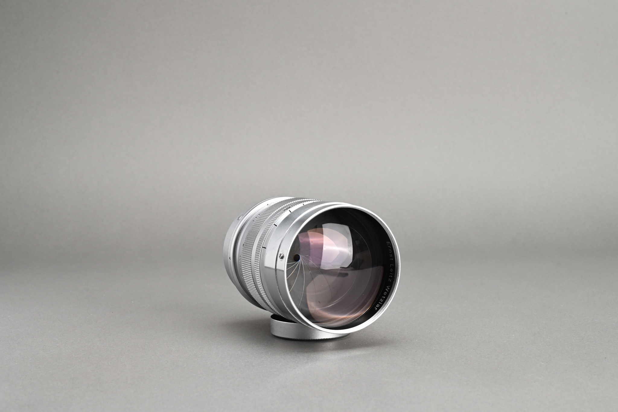Picture of Leica Summarex 85mm f/1.5 Silver Chrome LTM