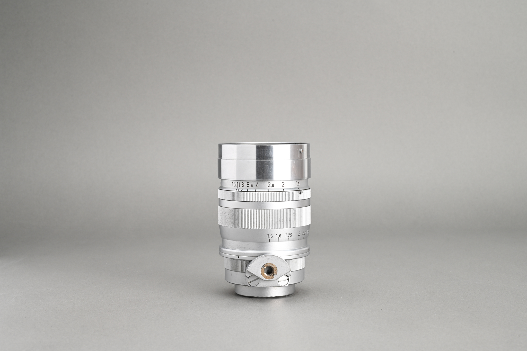 Picture of Leica Summarex 85mm f/1.5 Silver Chrome LTM