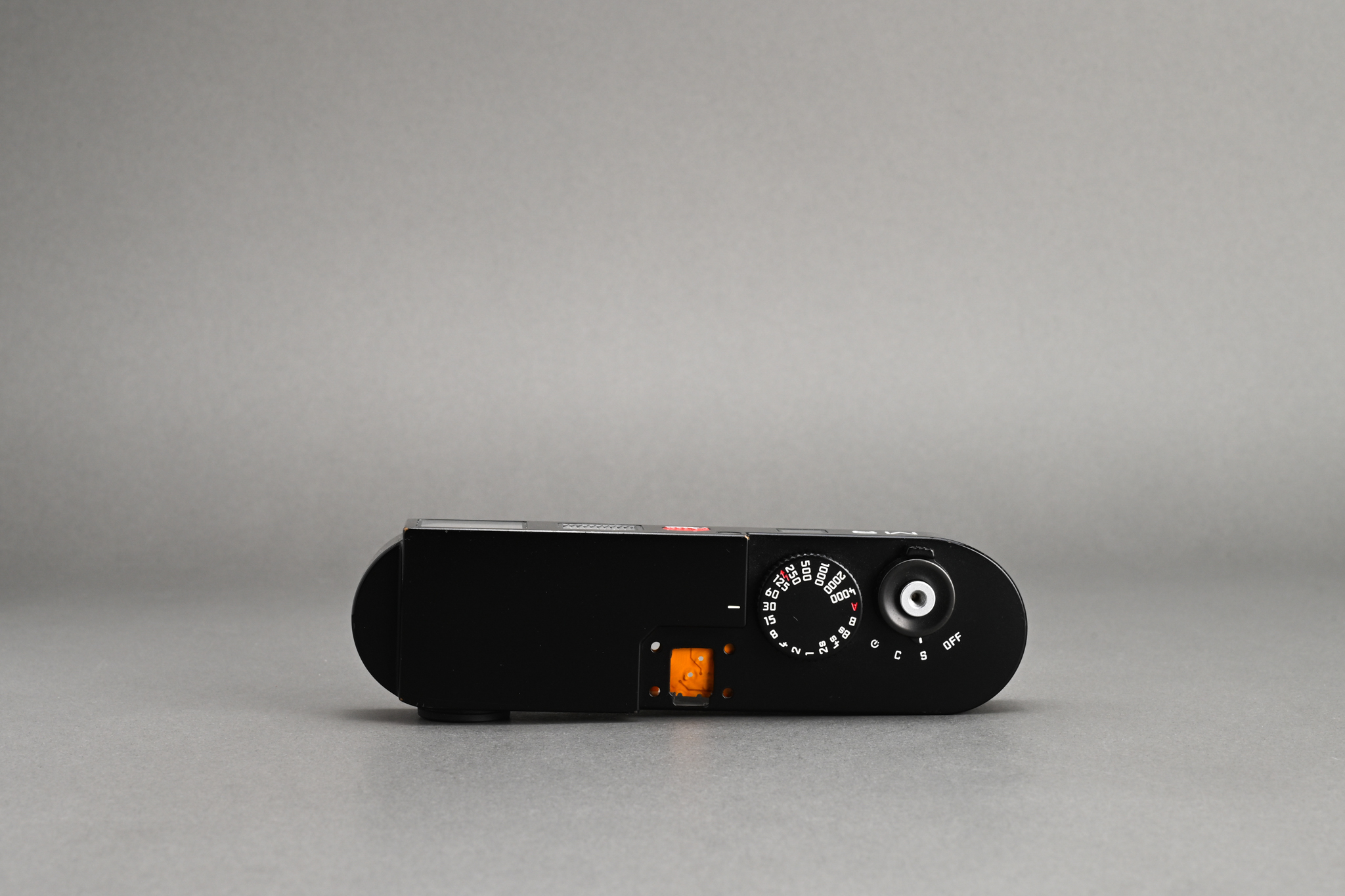 Picture of Leica M9 Blackpaint Top Plate Display