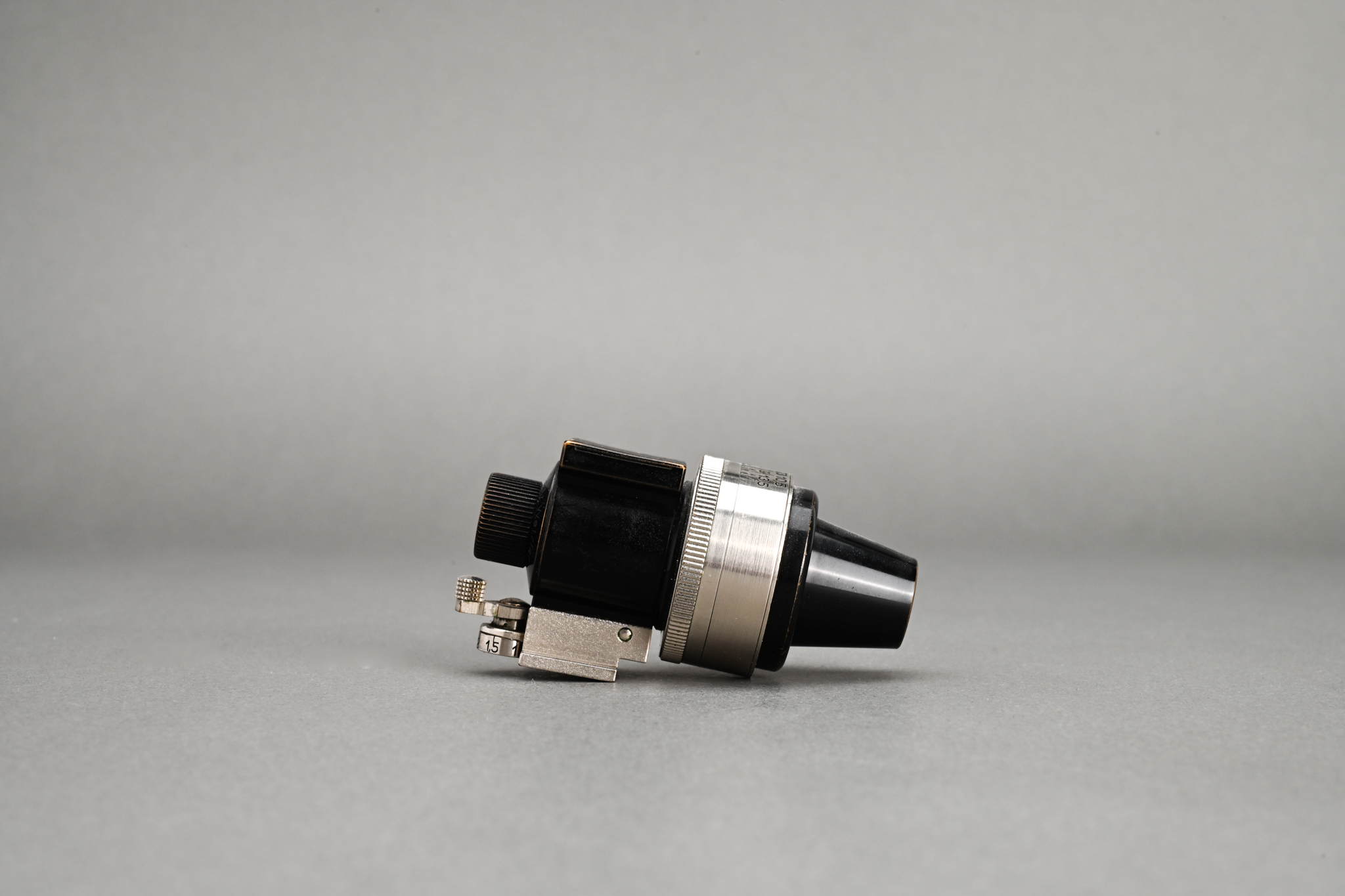Picture of Leica VIDOM Black Paint Nickel Zoom View Finder