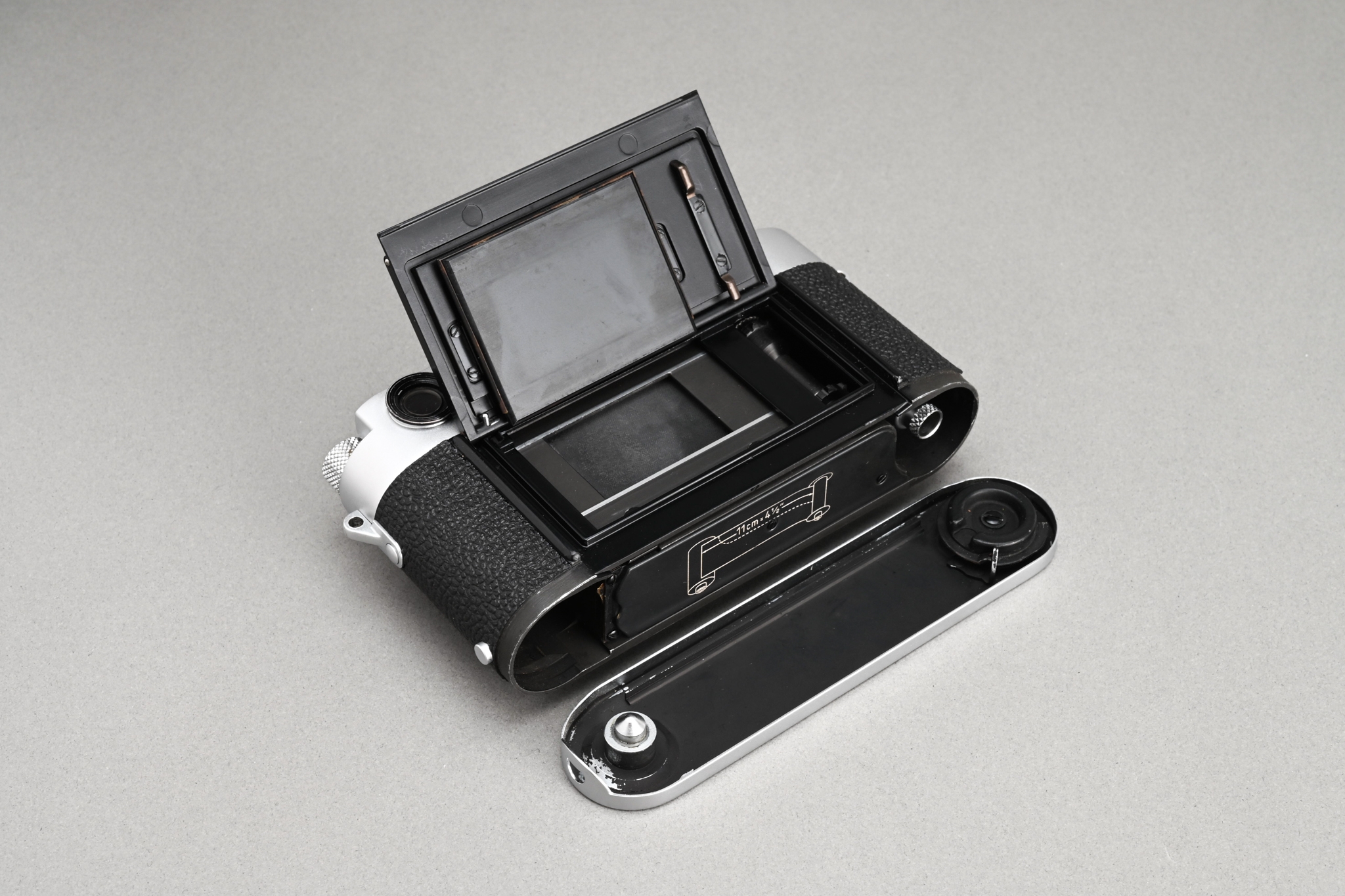 Picture of Leica M3 Corner Early Silver Chrome