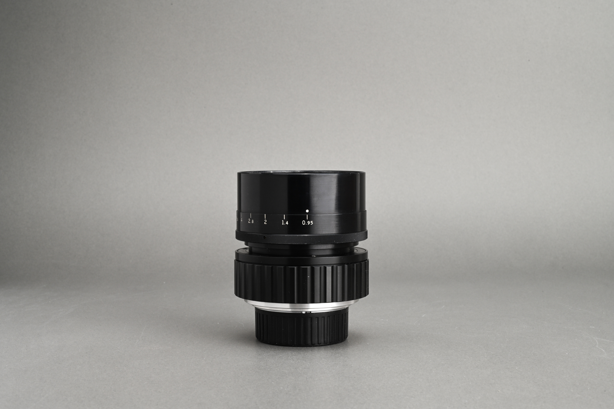 Picture of Angenieux Type M1 50mm f/0.95 Modified to Leica M