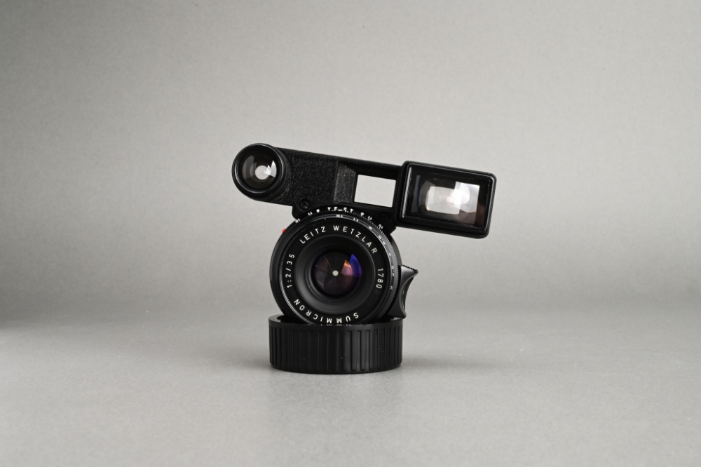 Picture of Leica Summicron-M 35mm f/2 Ver.1 8-Element Kanto Repaint M3