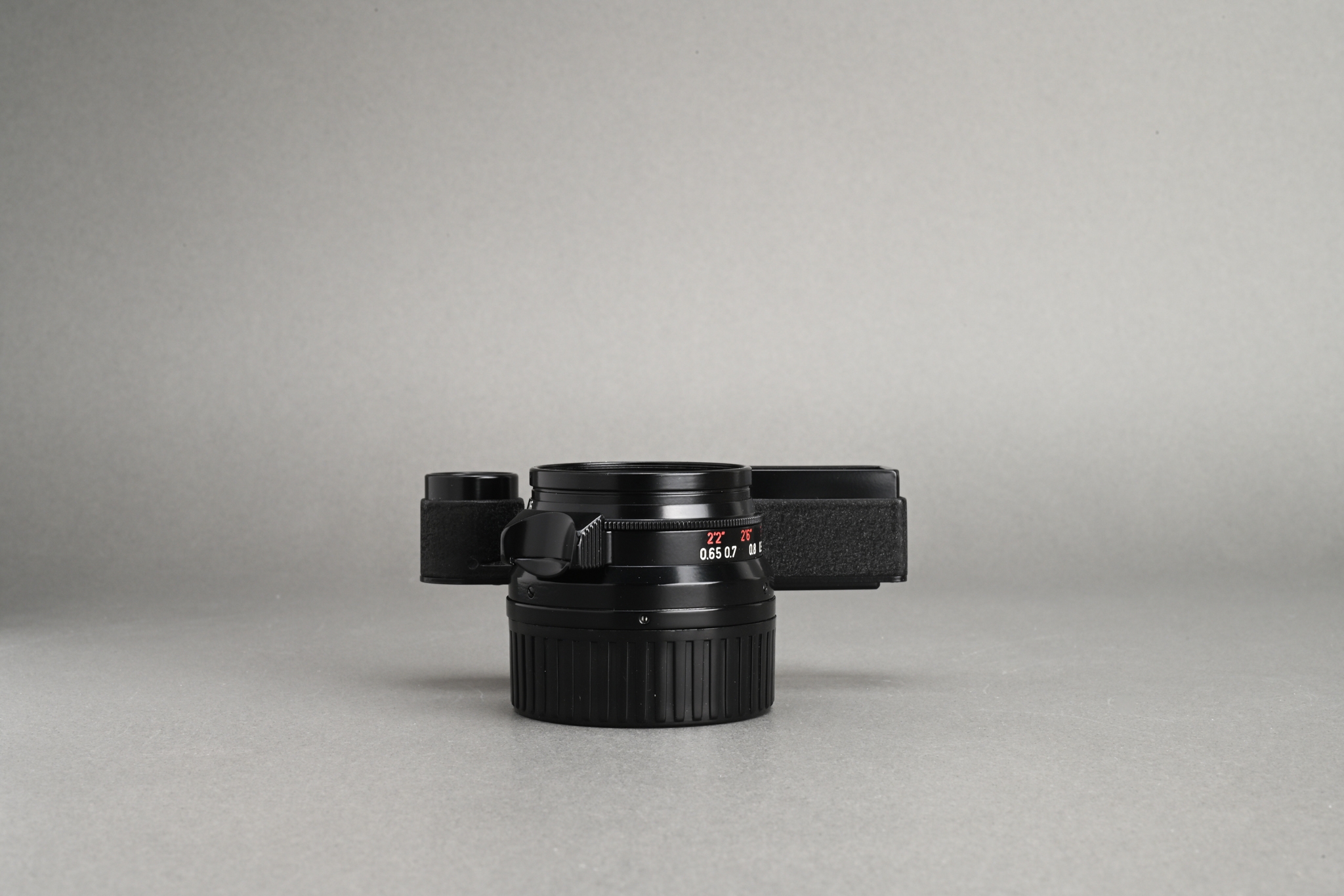 Picture of Leica Summicron-M 35mm f/2 Ver.1 8-Element Kanto Repaint M3