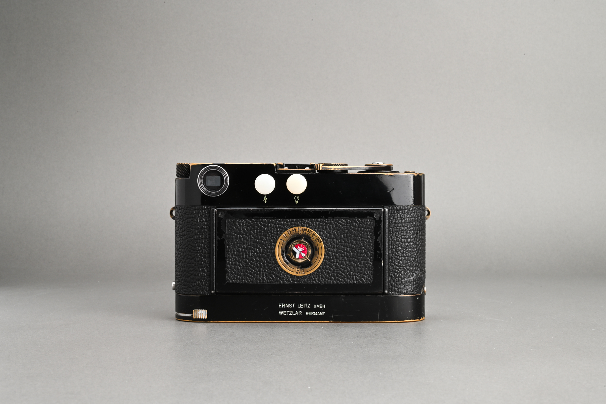 Picture of Leica M2 Original Black Paint with Elmar 35mm f/3.5 and Leicavit