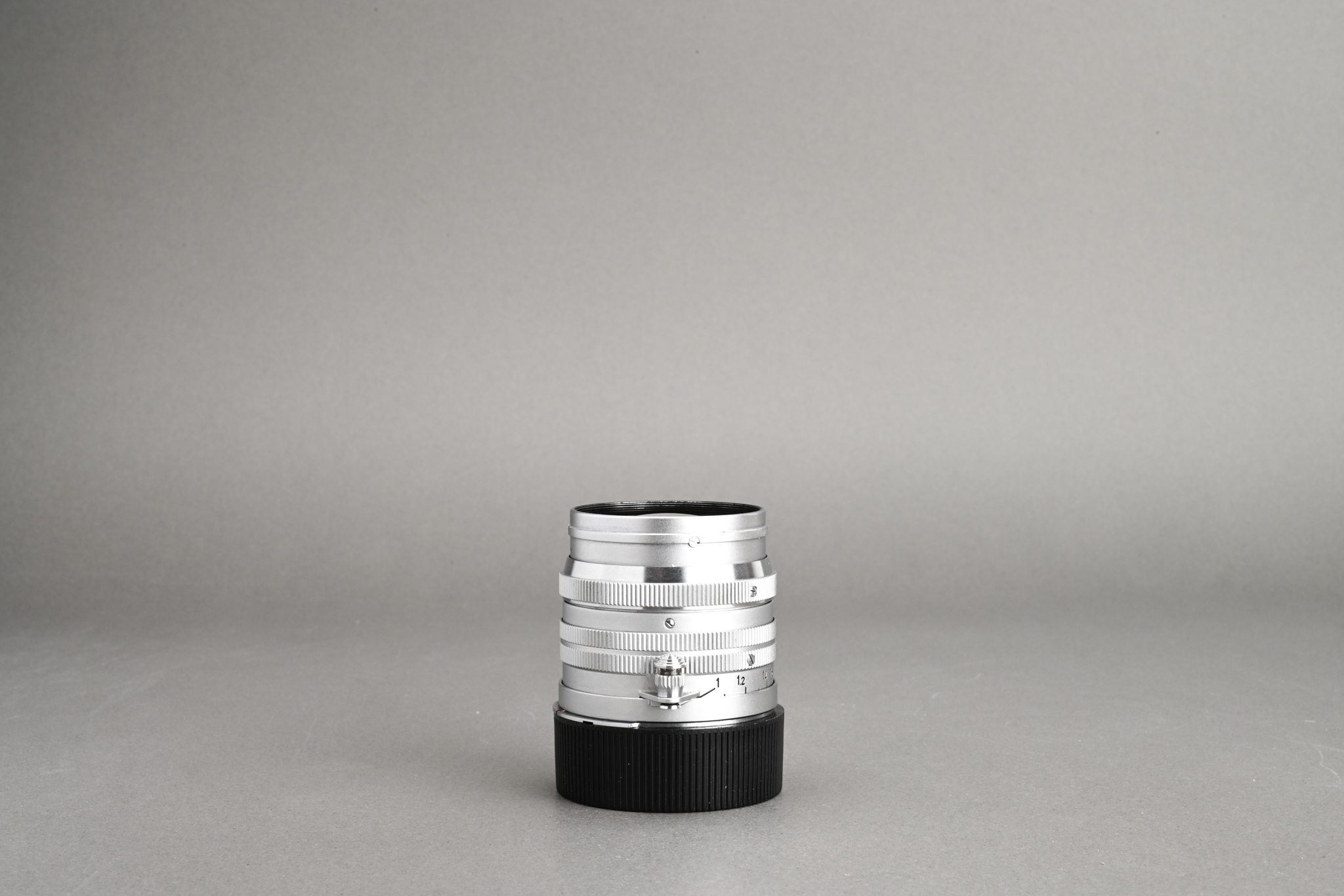 Picture of Leica Summarit 50mm f/1.5 LTM Screw