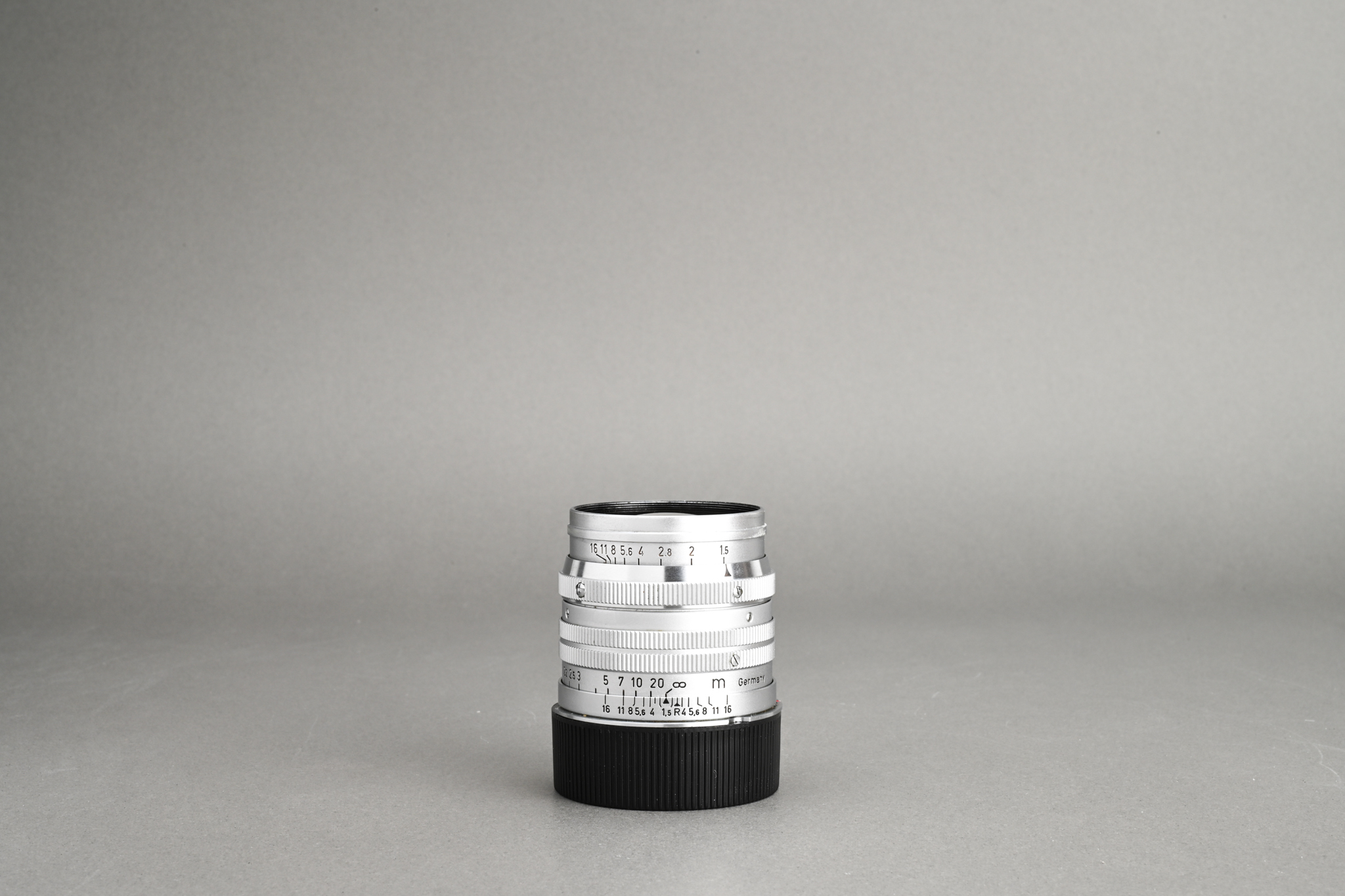 Picture of Leica Summarit 50mm f/1.5 LTM Screw