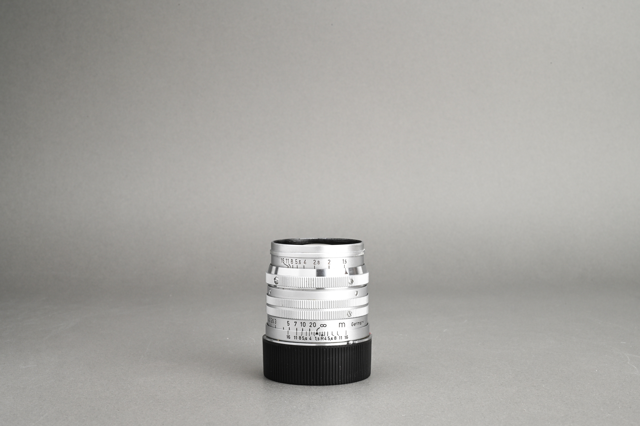 Picture of Leica Summarit 50mm f/1.5 LTM Screw