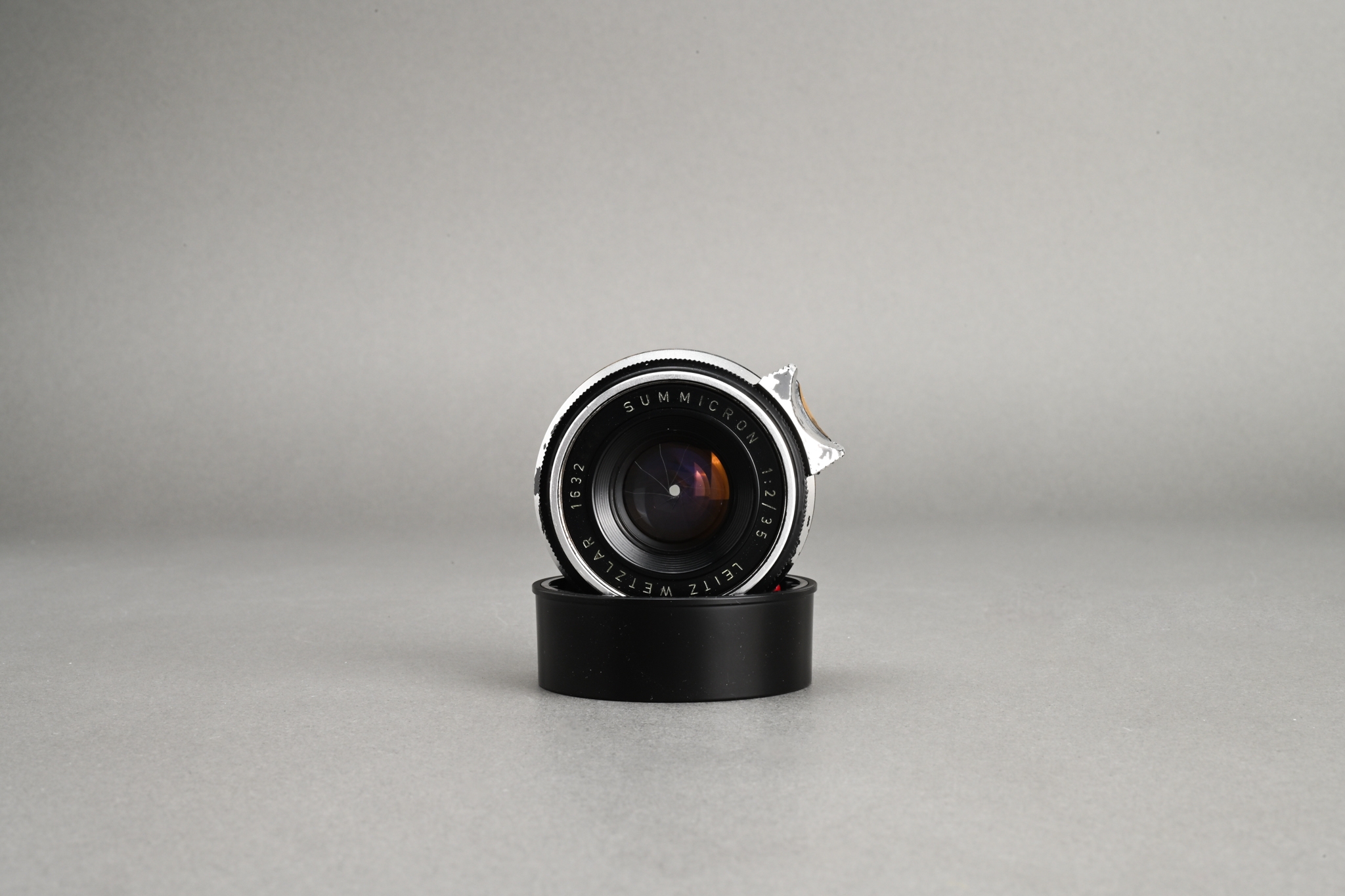 Picture of Leica Summicron-M 35mm f/2 Ver.1 8-Element Black Paint Germany Brass Mount