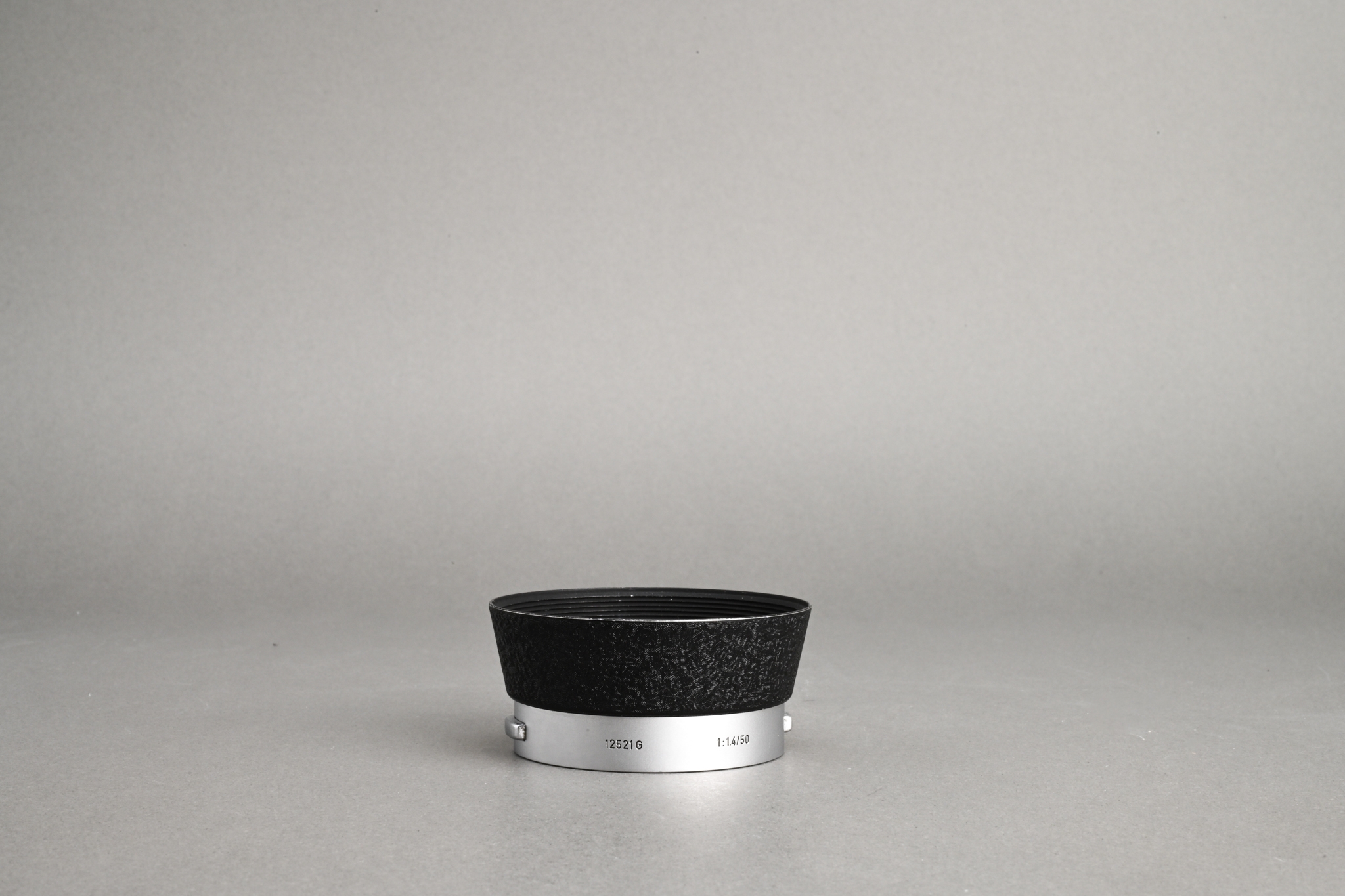 Picture of Leica Summilux-M 50mm f/1.4 Ver.2 E43 Silver Chrome