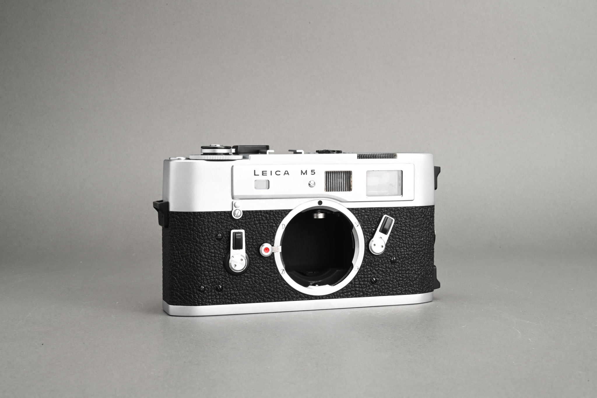 Picture of Leica M5 Silver Chrome Early (First 17 Piece)